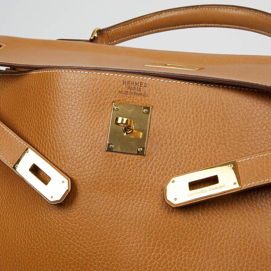 HERMES Kelly 40 Courchevel Gold Leather Bag 4