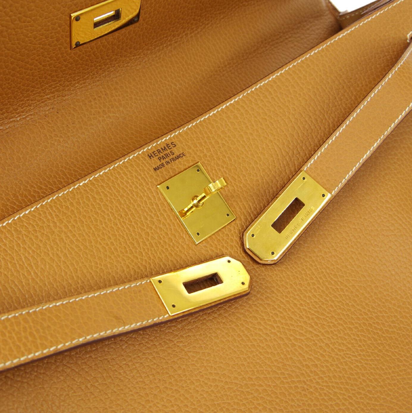 Hermes Kelly 40 Mustard Leather Men's Women's Top Handle Satchel Carryall Tote Bag

Leather
Gold tone hardware
Leather lining
Made in France
Handle drop 4