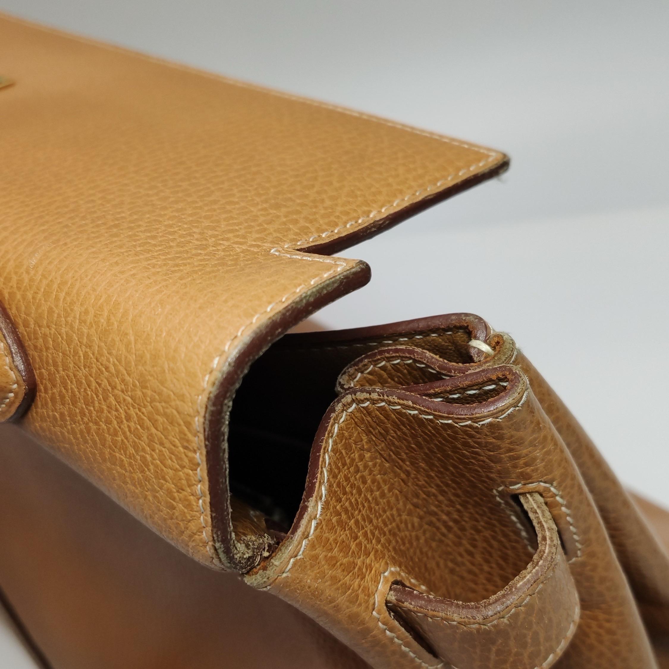 Hermes Kelly 40 Retourne Gold Togo Leather Gold Hardware 1993 en vente 15
