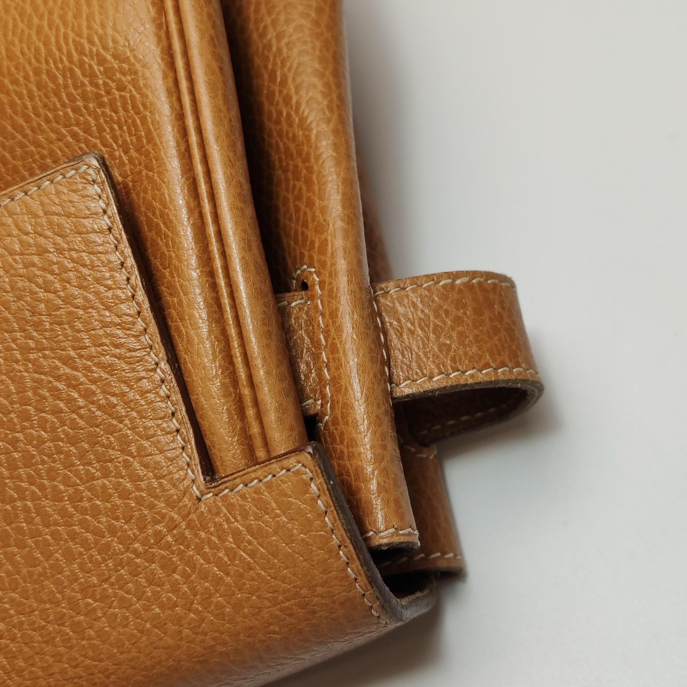 Hermes Kelly 40 Retourne Gold Togo Leather Gold Hardware 1993 en vente 16