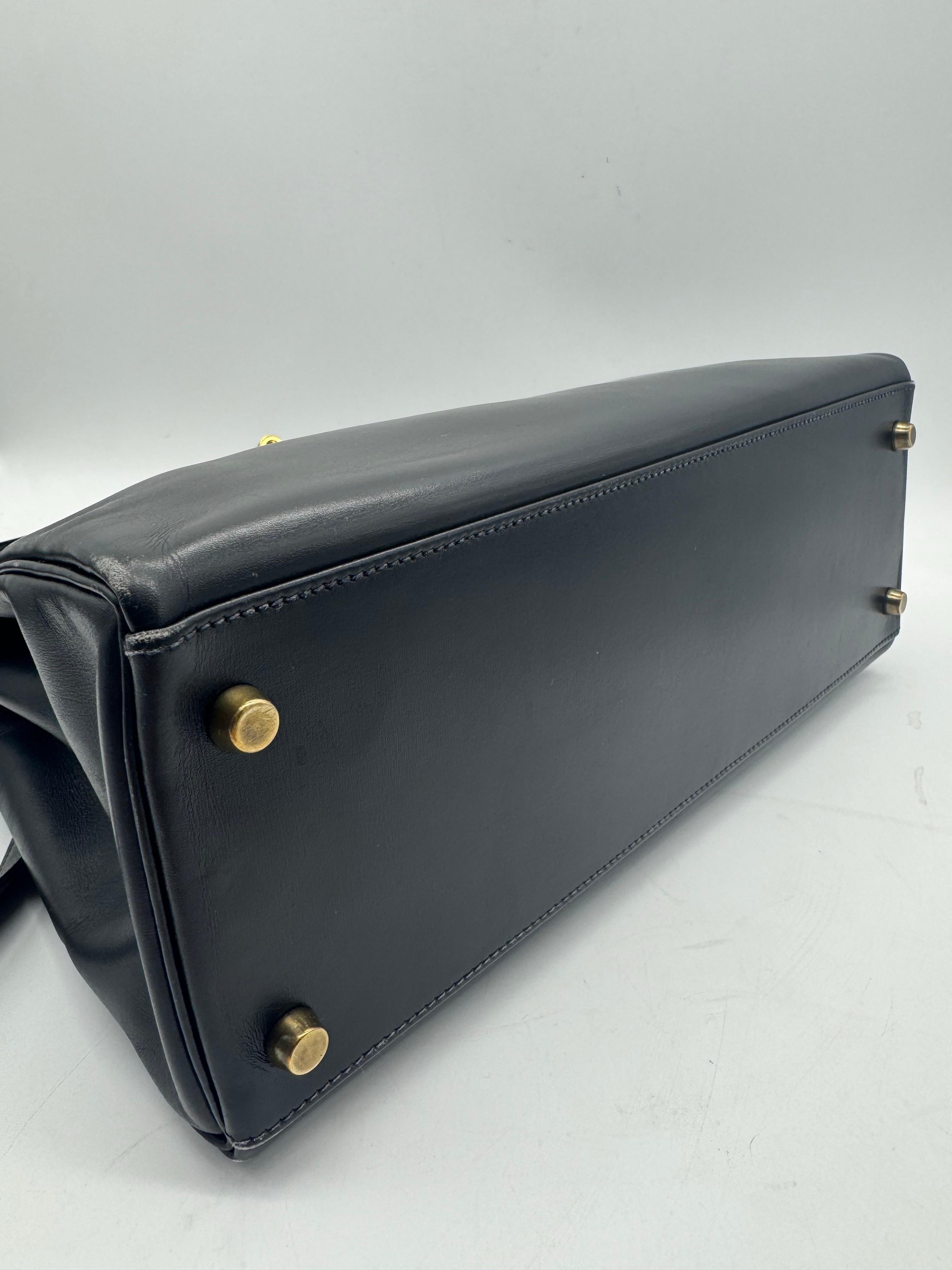 Hermes Kelly Bag 32 Box Kalbsleder  Schulterhandtasche für Damen oder Herren im Angebot