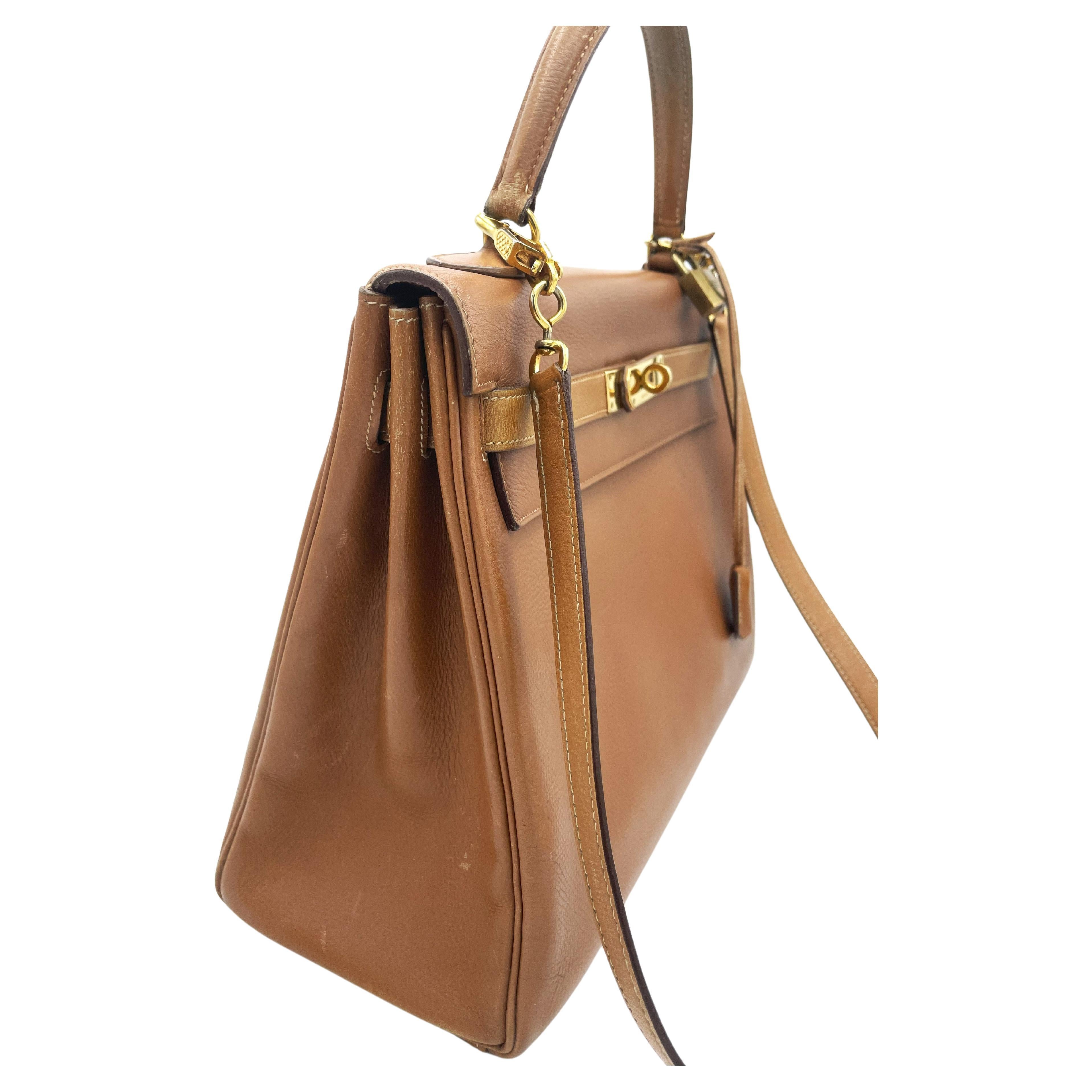 HERMES KELLY BAG; 32 cm, 2 way, retourne, Courchevel leather, 1982 = L In Good Condition For Sale In Stuttgart, DE