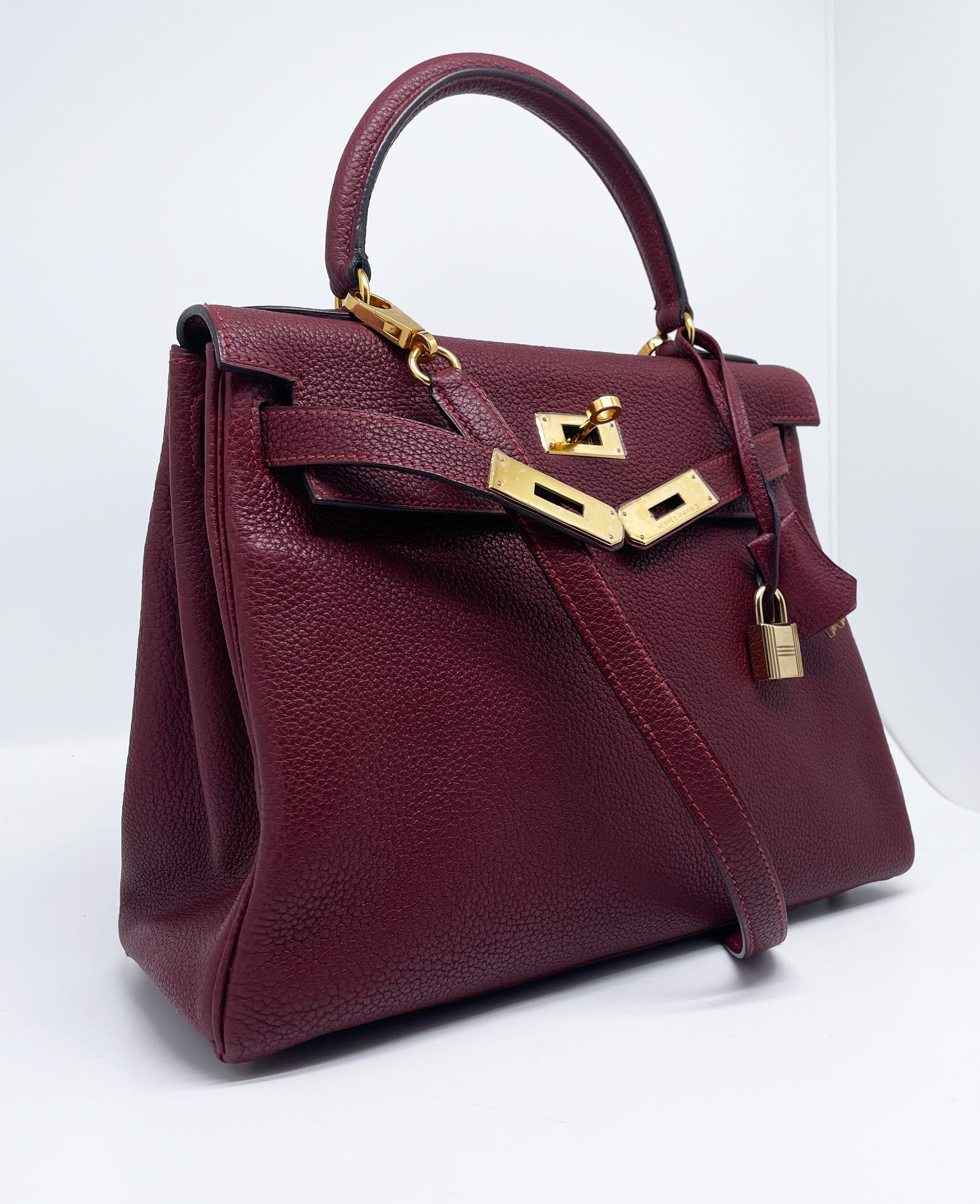 Women's or Men's Hermes Kelly bag Returned Burgundy Togo leather 28 cm