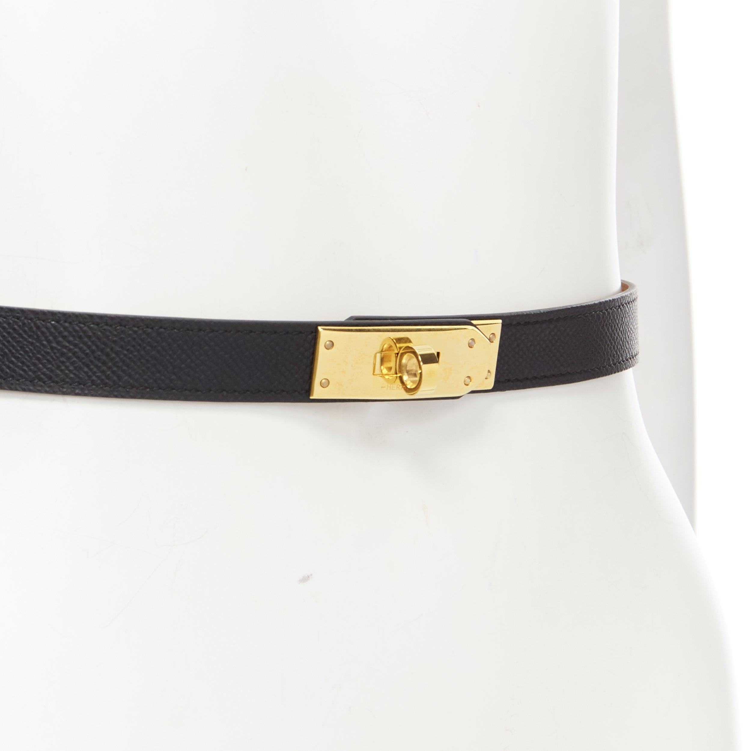 HERMES Kelly black leather gold tone GHW turnlock skinny waist belt adjustable