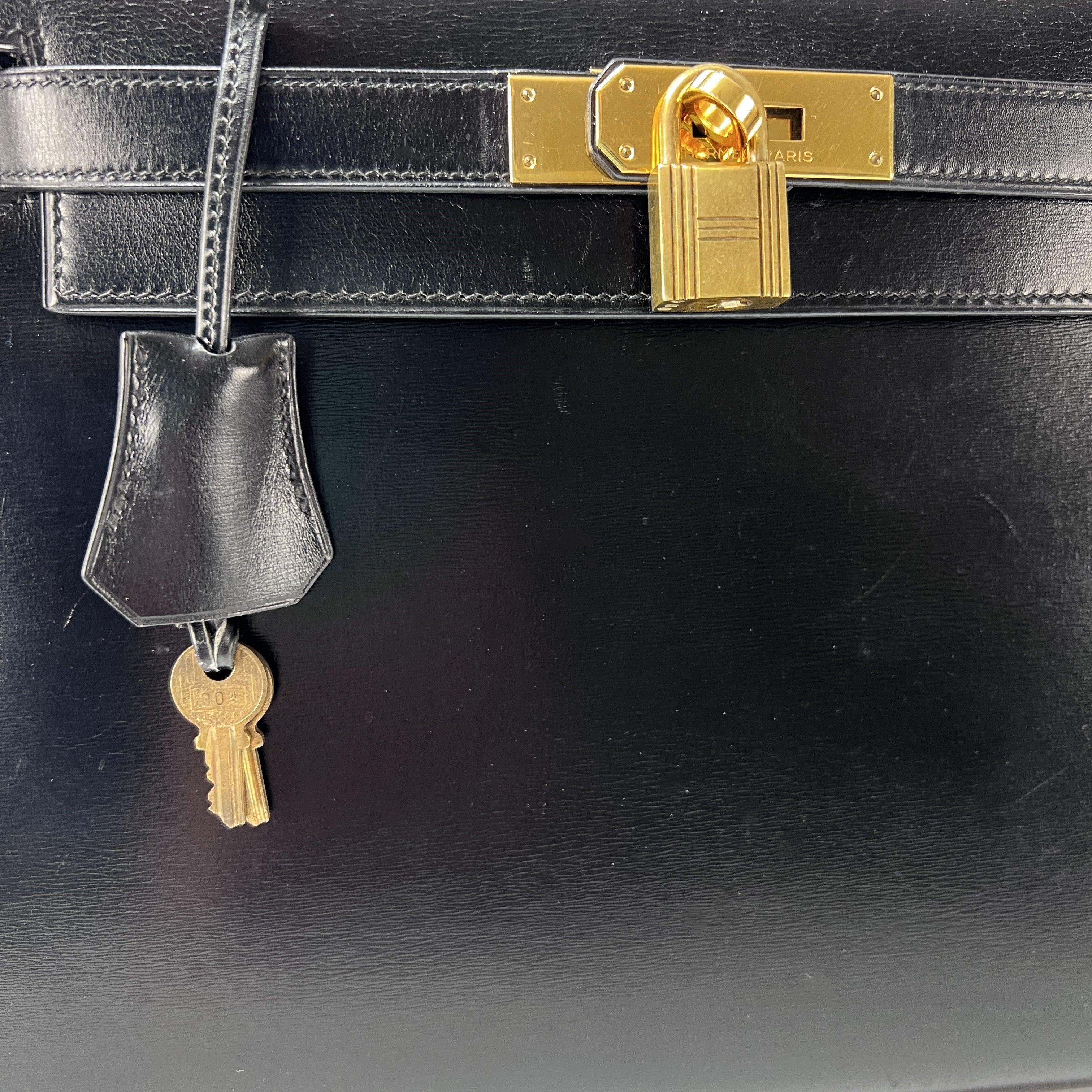 Hermès Kelly Box Calf Leather Black Gold Hardware 1983 in vendita 2