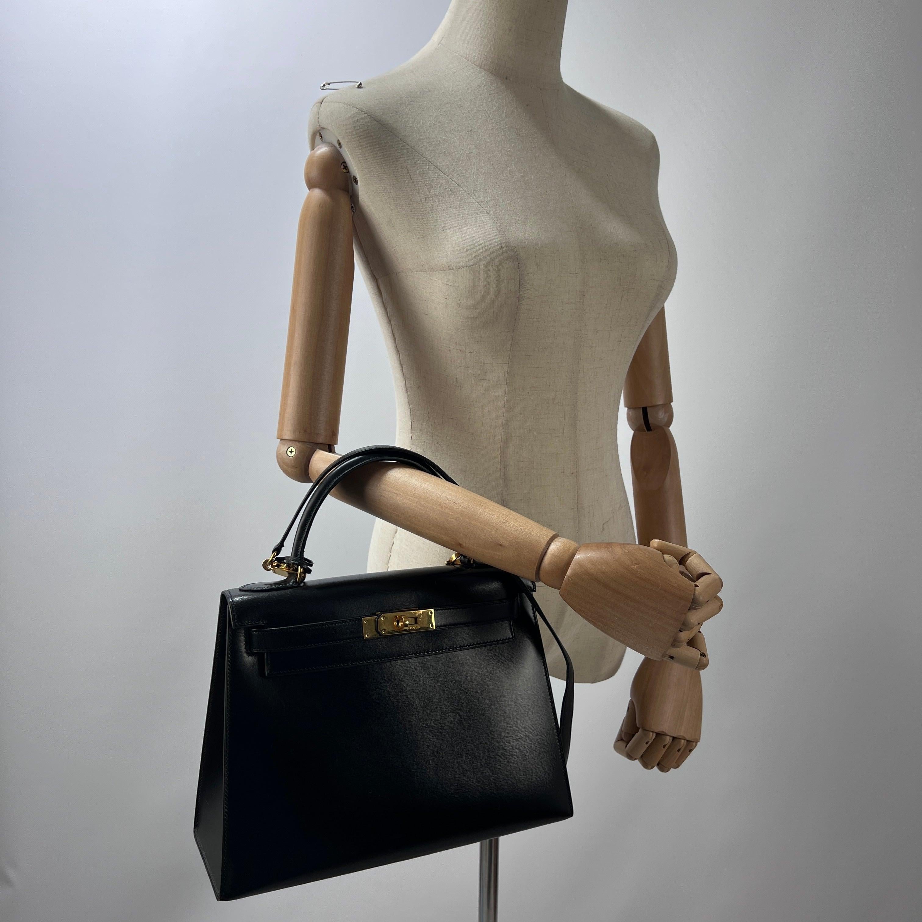 Hermès Kelly Box Calf Leather Black Gold Hardware 1983 in vendita 4