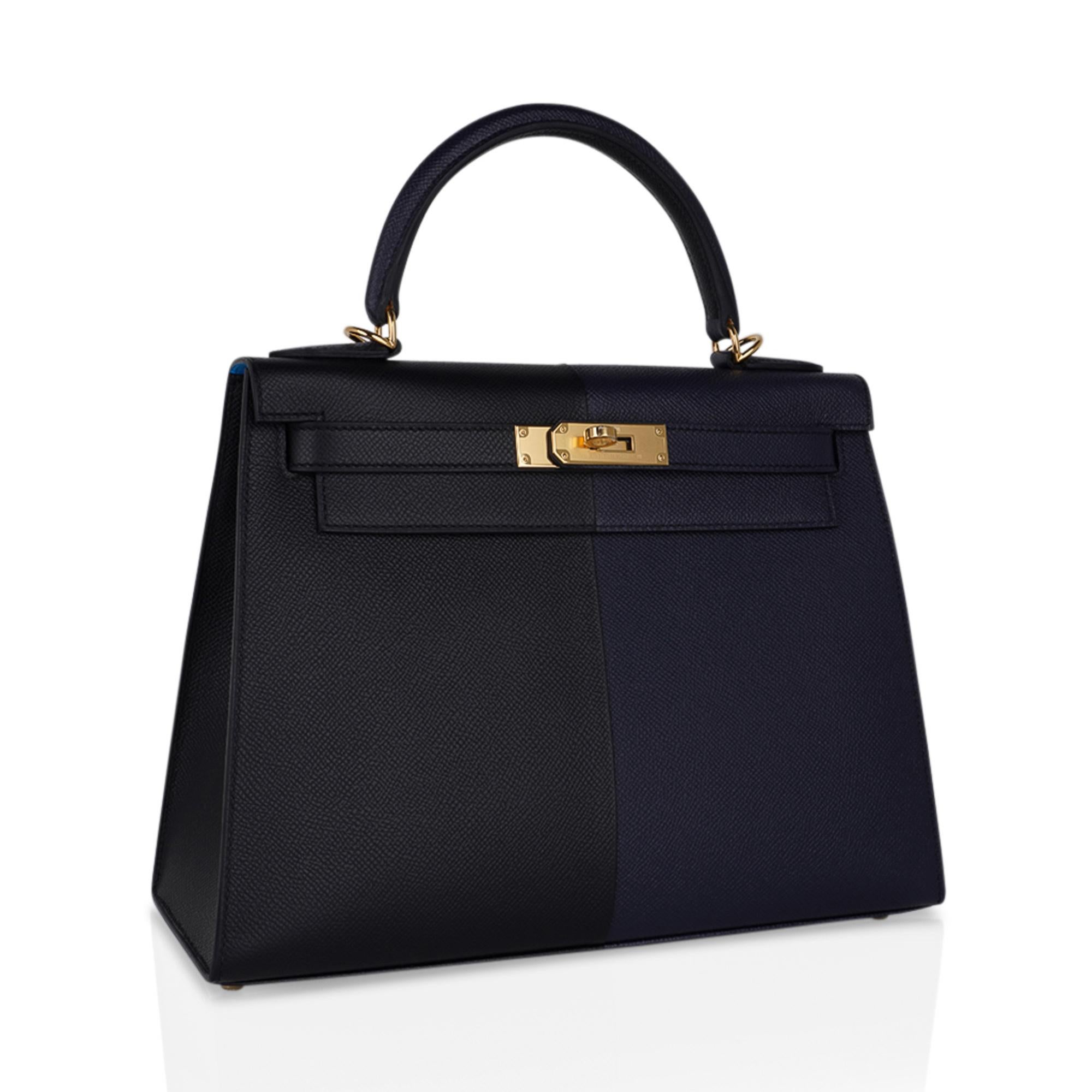 Hermes Kelly Casaque 28 Bag Black / Bleu Indigo Sellier Limited Edition In New Condition In Miami, FL