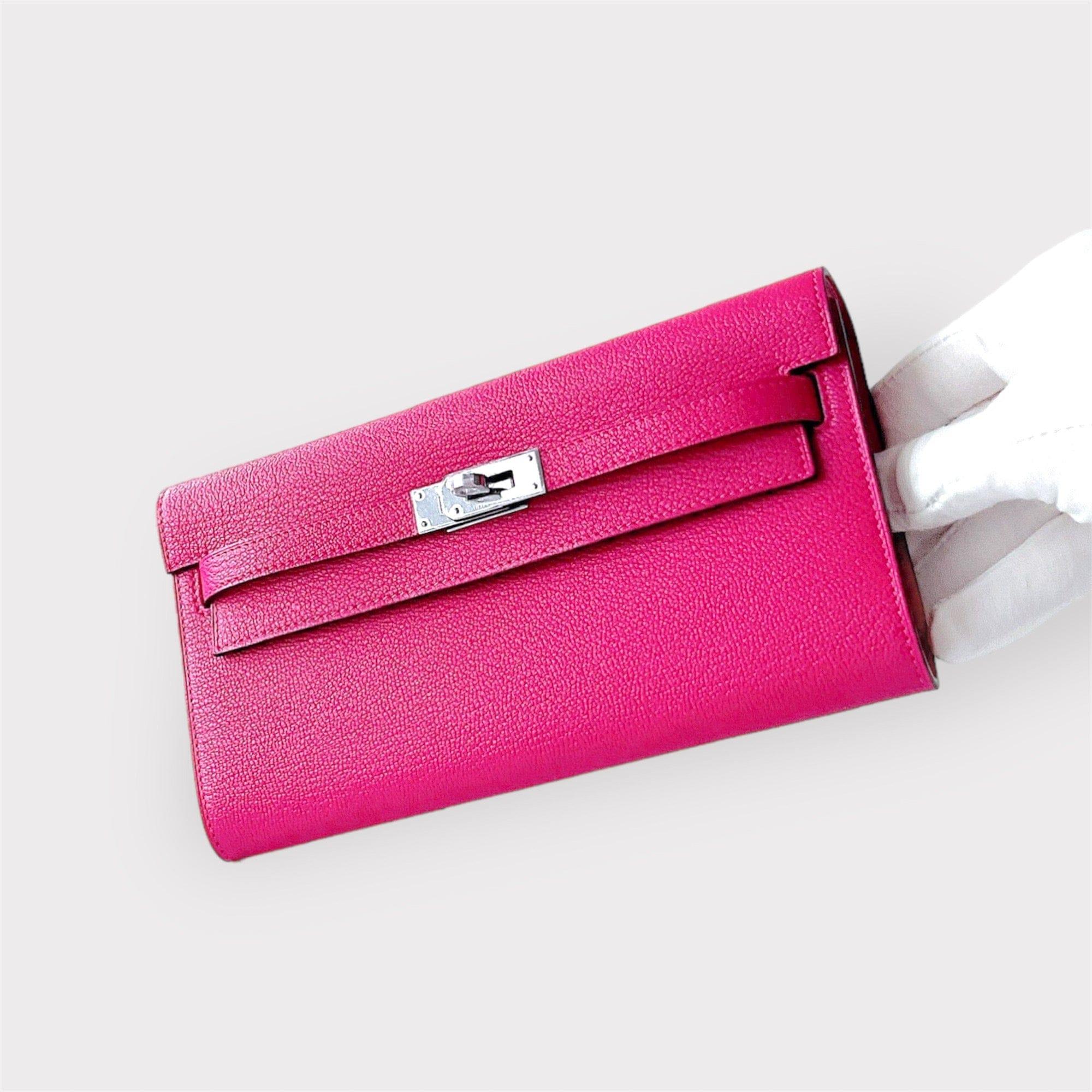 Hermes Kelly Classique To Go Wallet, In Rose Mexico, Palladium Hardware, 2023 In New Condition In London, GB