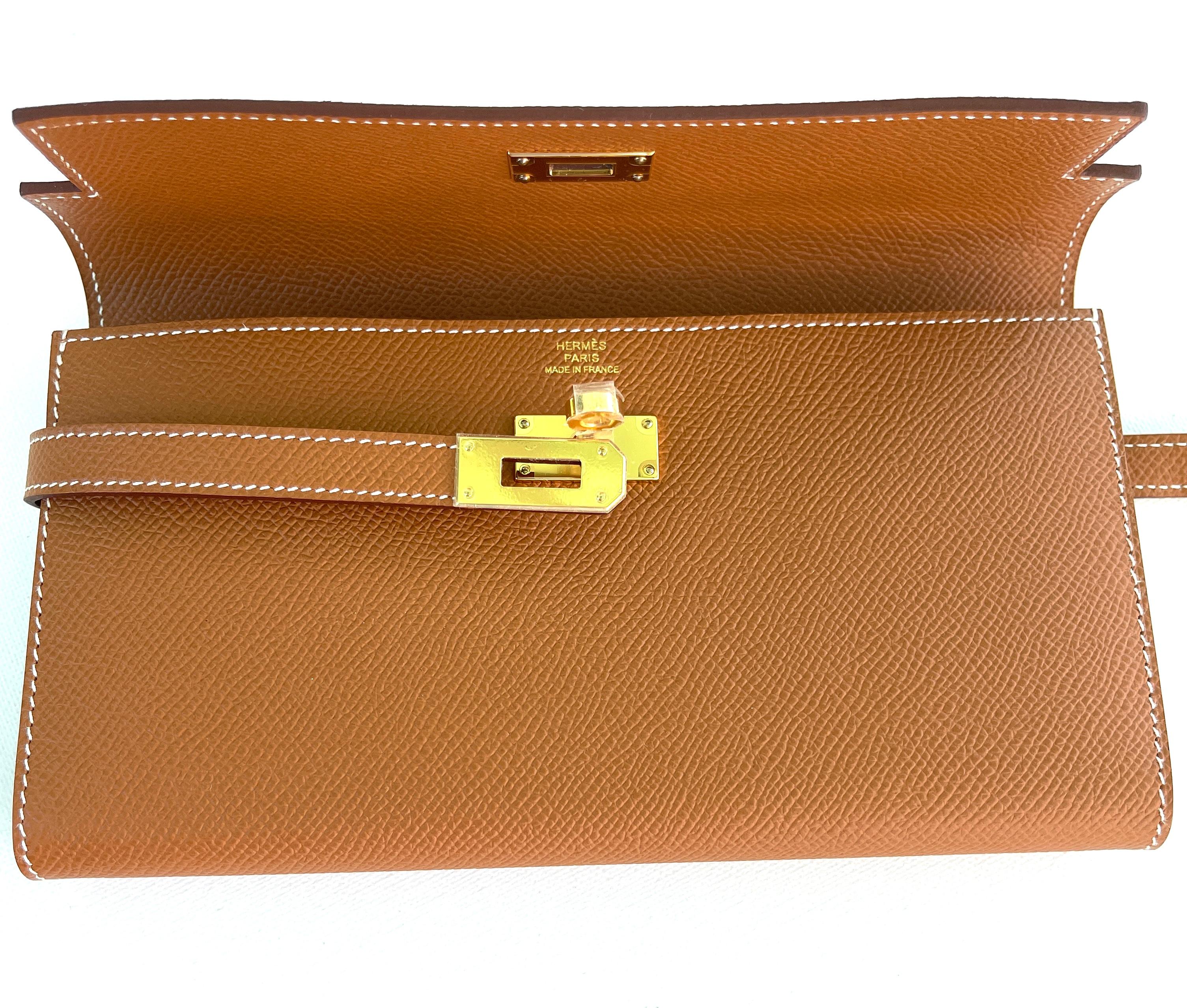 Hermes Kelly Classique Wallet Gold Epsom Gold Hardware In New Condition In West Chester, PA