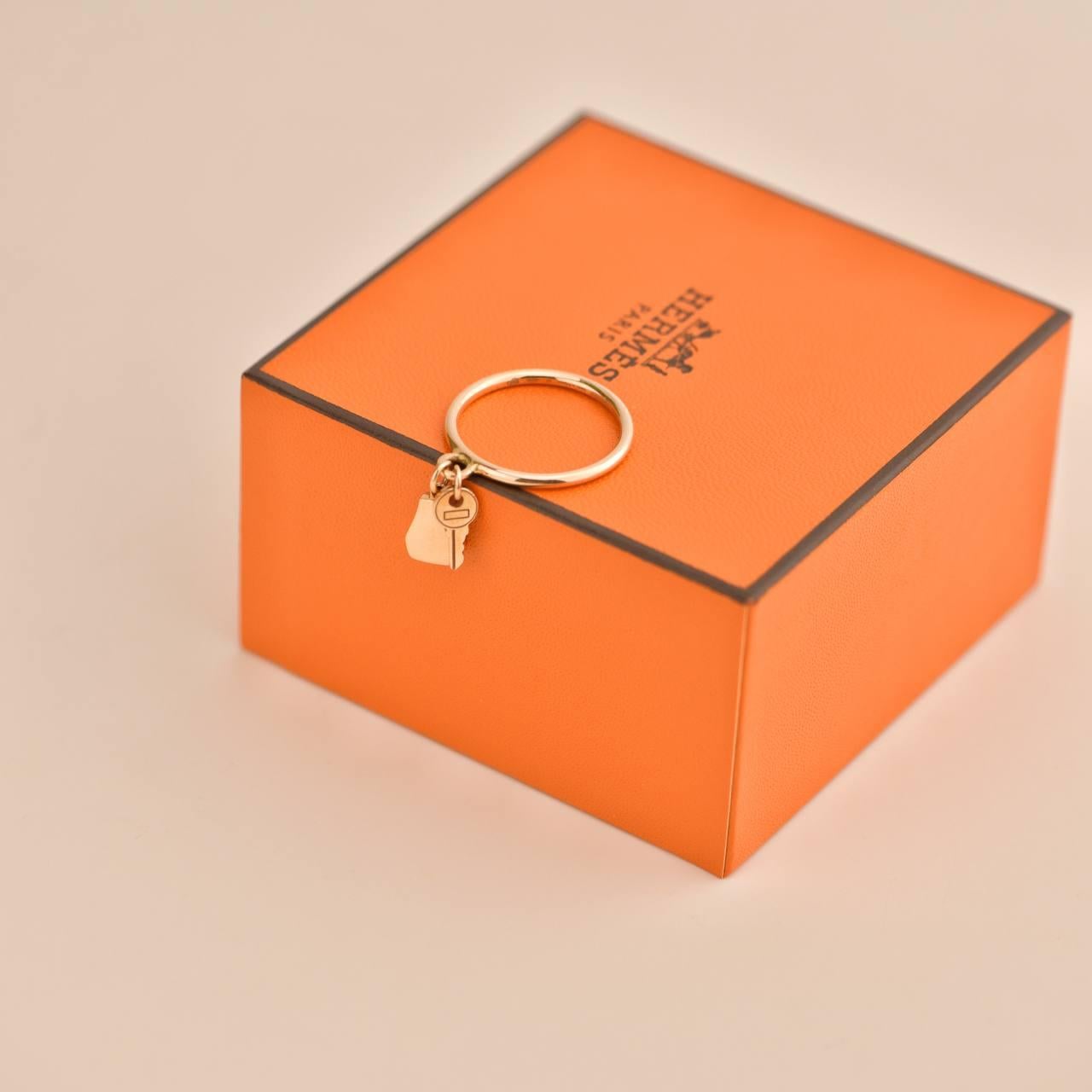 Hermès Kelly Clochette Bague en or rose 18K Taille 54 Unisexe en vente