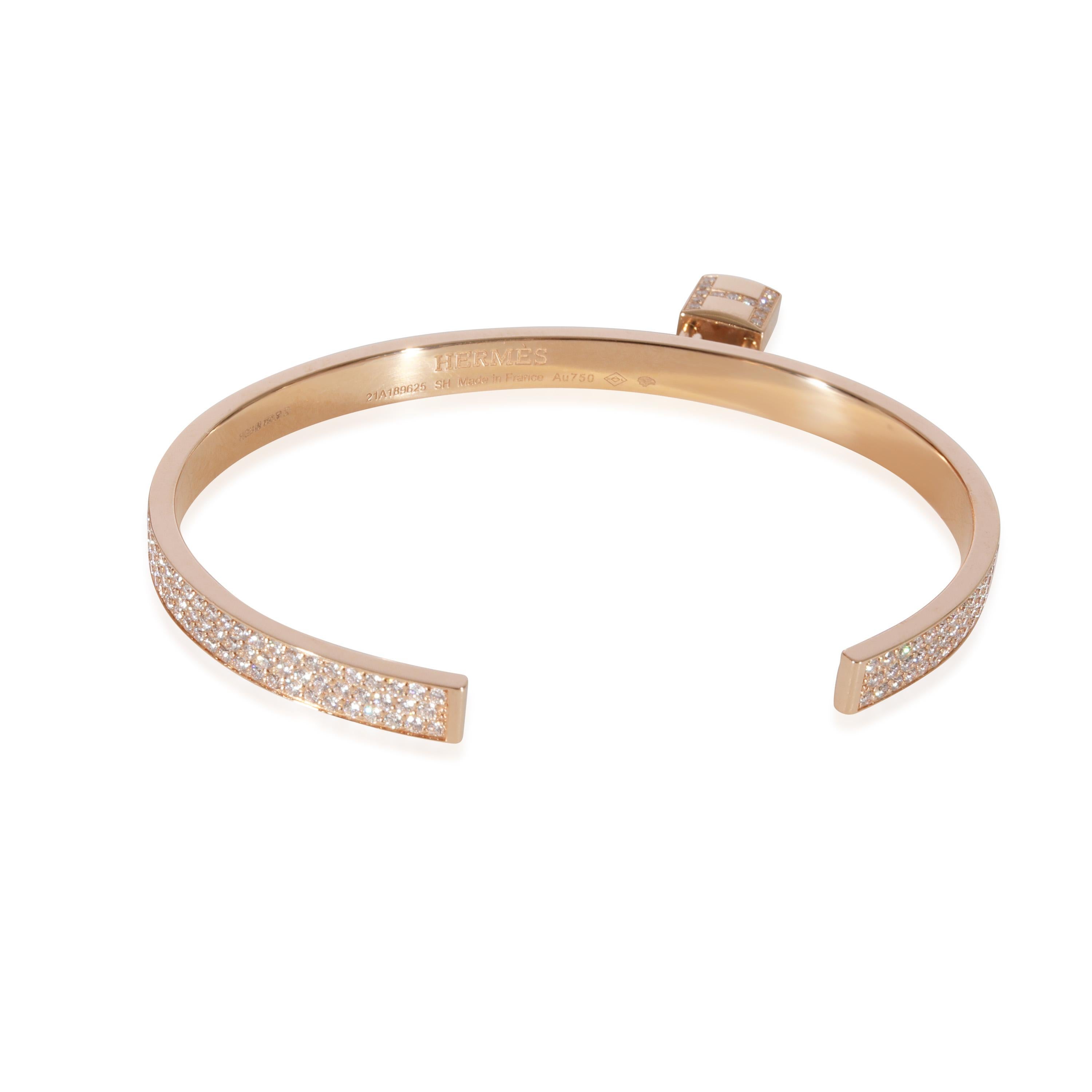 Hermes Kelly Clochette Diamant-Armband kleines Modell in 18K Rose Gold 2,49 CTW
 
 PRIMÄRE DETAILS
 SKU: 129408
 Listing Titel: Hermes Kelly Clochette Diamant-Armband kleines Modell in 18K Rose Gold 2,49 CTW
 Condit Beschreibung: Verkauft für 27200