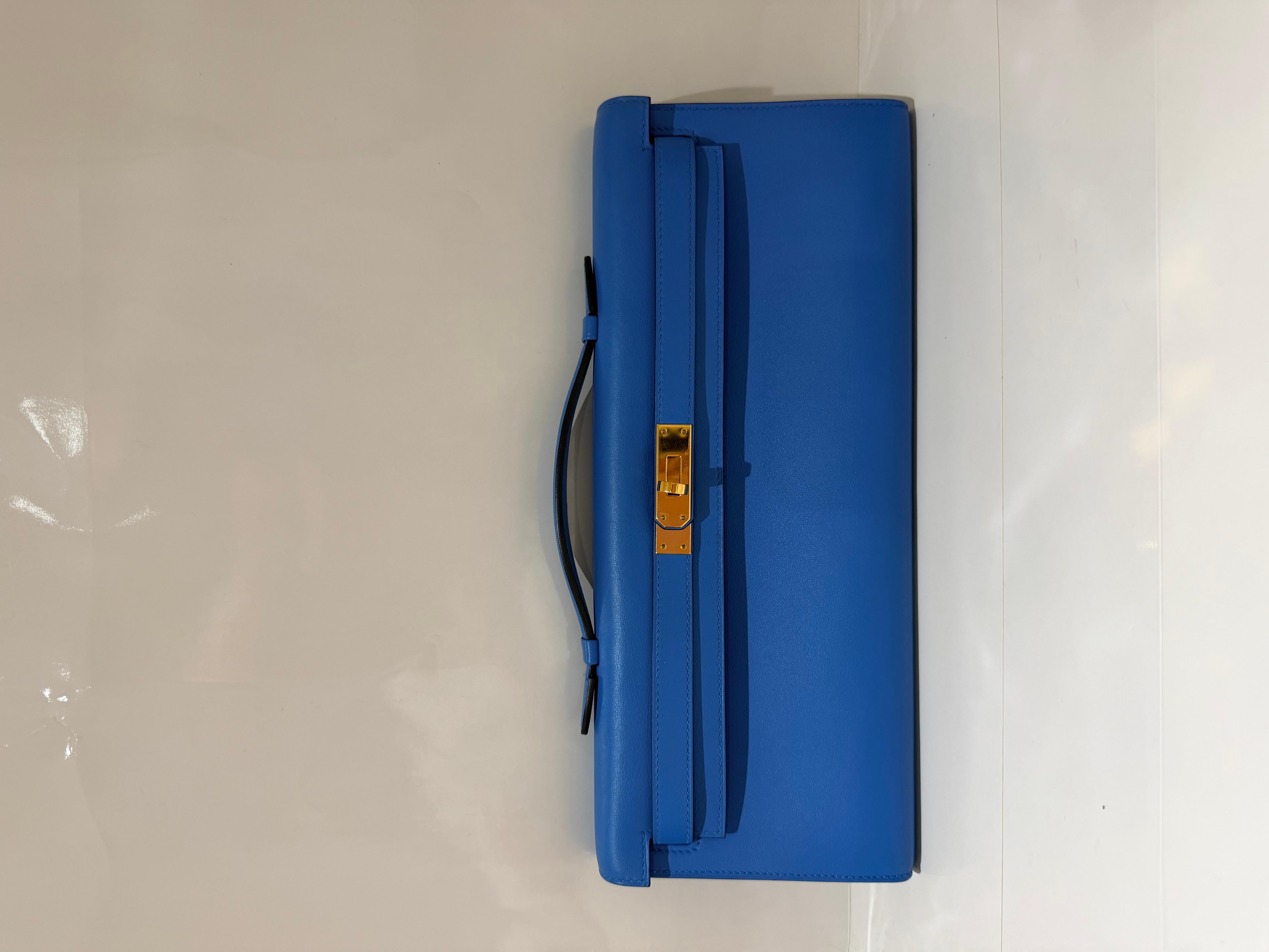 Bleu Hermes Kelly Cut clutch Blue Franc Swift Gold Hardware en vente