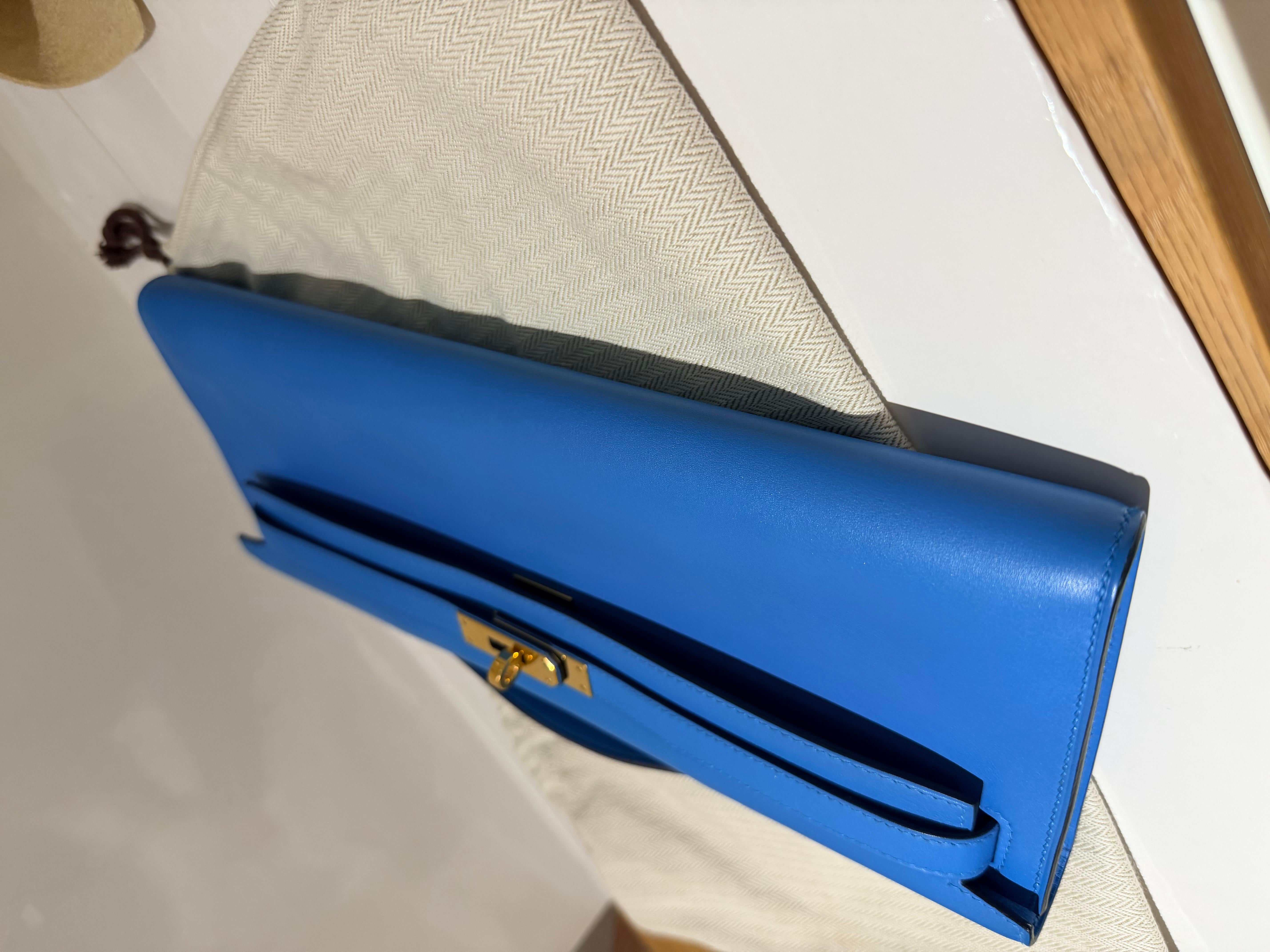 Hermes Kelly Cut clutch Blue Franc Swift Gold Hardware Excellent état - En vente à London, England
