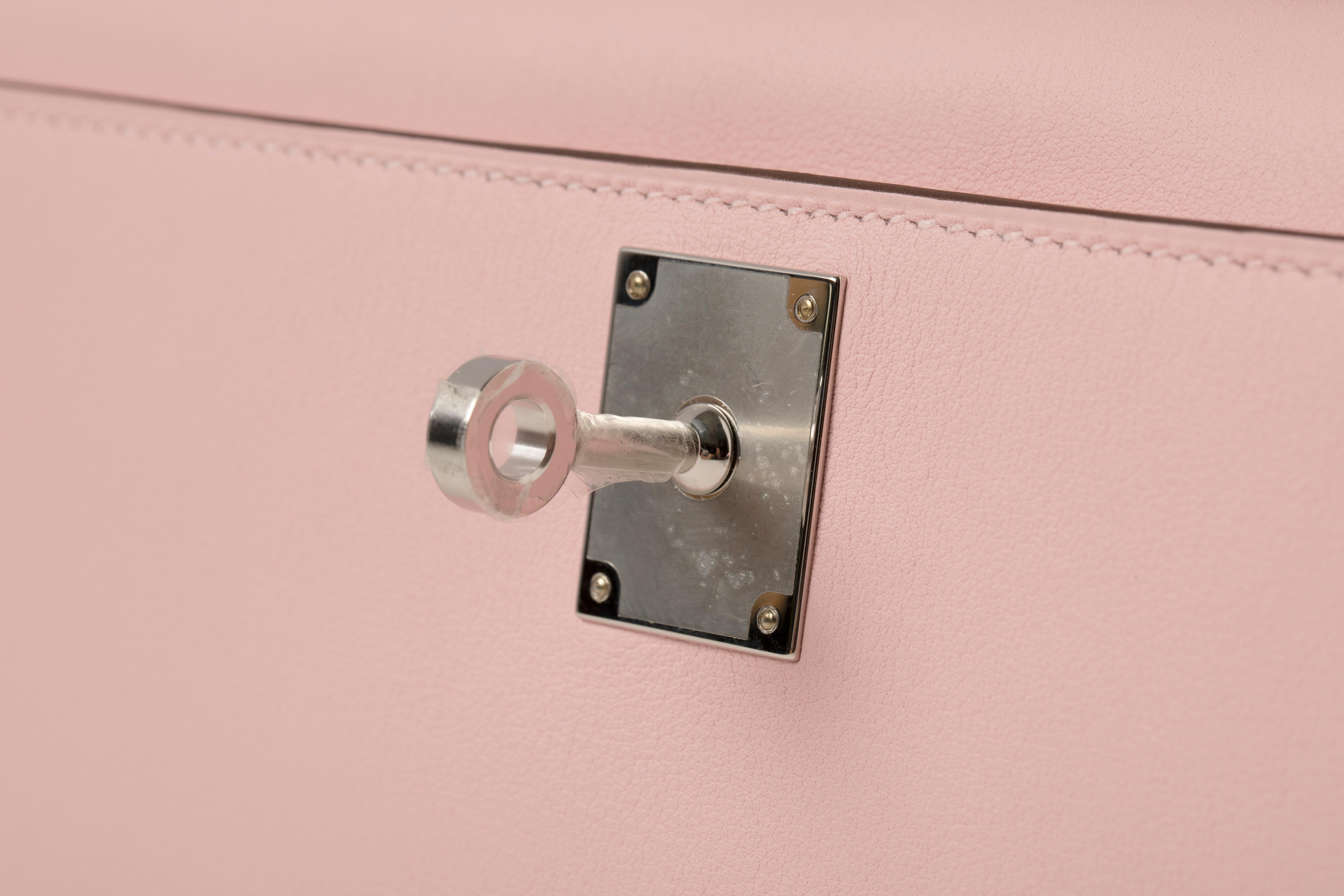 Hermès Kelly Cut Clutch Rose Sakura Palladium Hardware In New Condition In Sydney, New South Wales