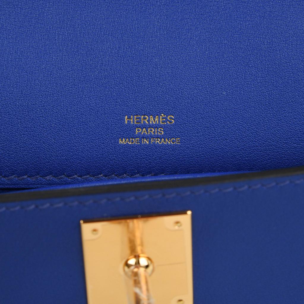 Hermes Kelly Cut Electric Blue Clutch Bag Gold Hardware Swift Leather In New Condition In Miami, FL