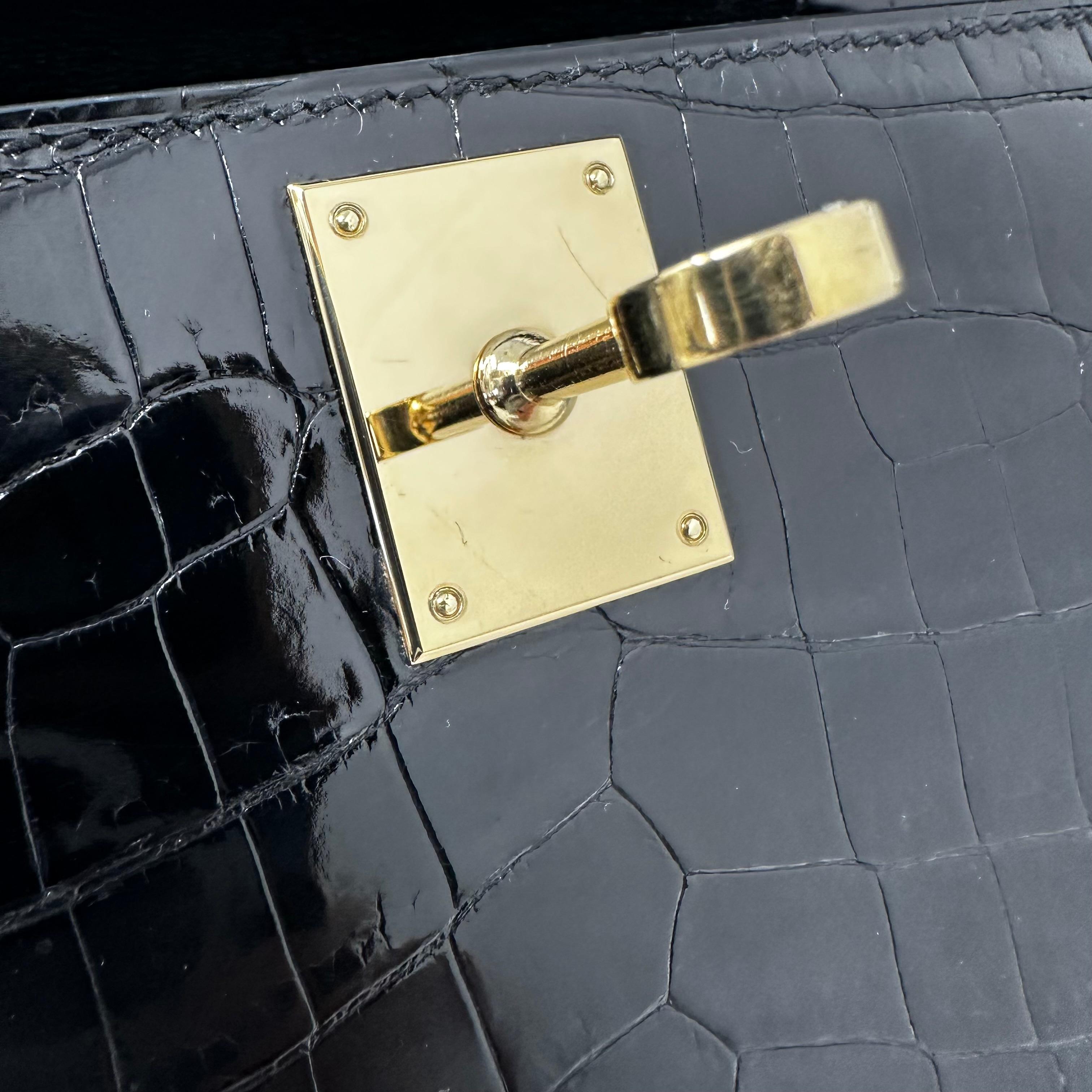 HERMES Kelly Cut 