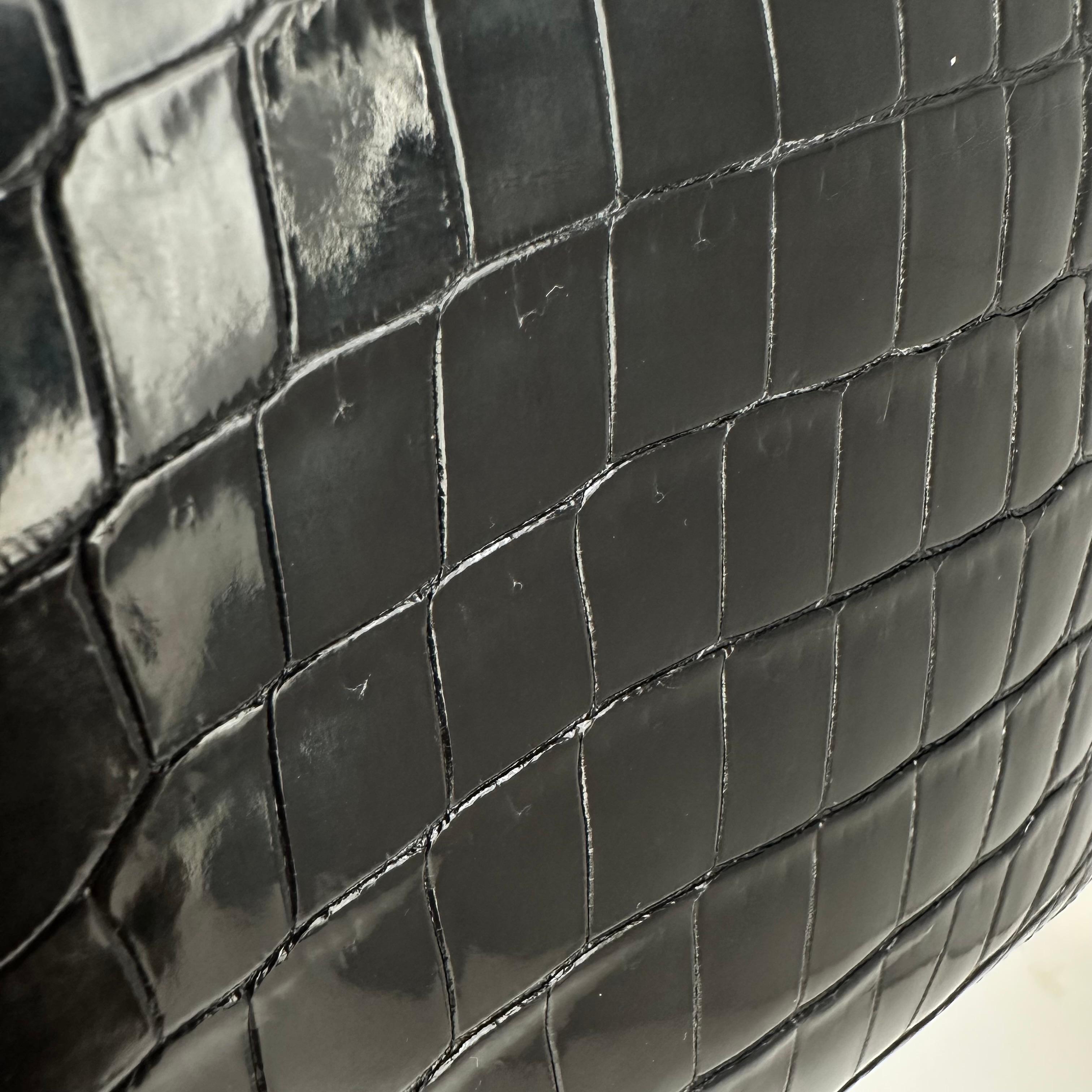 HERMES Kelly Cut 