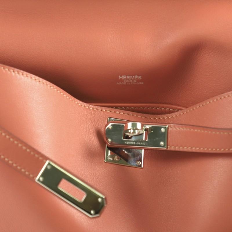 Hermes Kelly Longue Handbag Swift In Good Condition In NY, NY