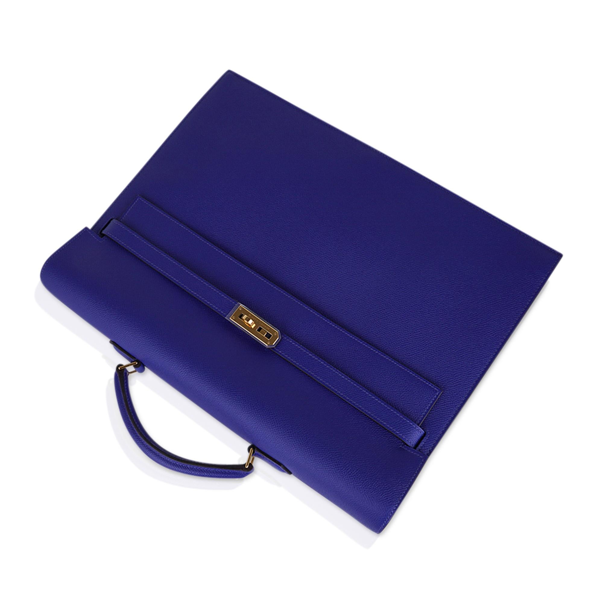 Hermes Kelly Depeche HSS 38 Briefcase Blue Electric Gold Hardware Epsom Leather  In New Condition For Sale In Miami, FL