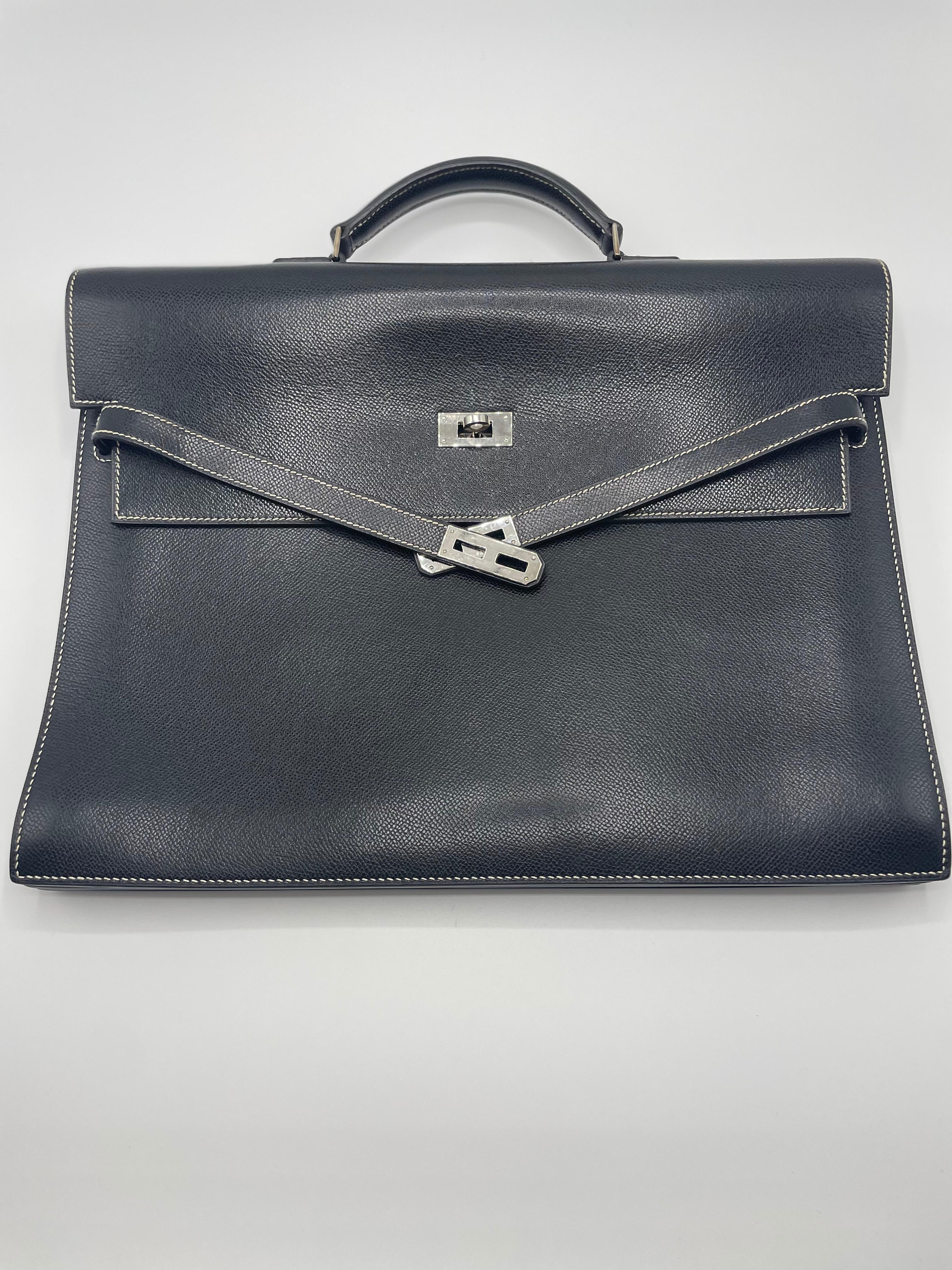 Noir Hermès Kelly Depeche Epsom Bleu foncé 38cm en vente