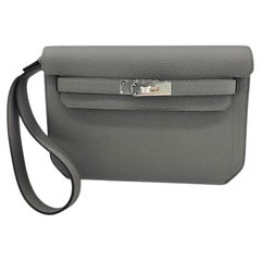 HERMES Epsom Kelly Depeches 25 Pouch Vert Amande 1290582