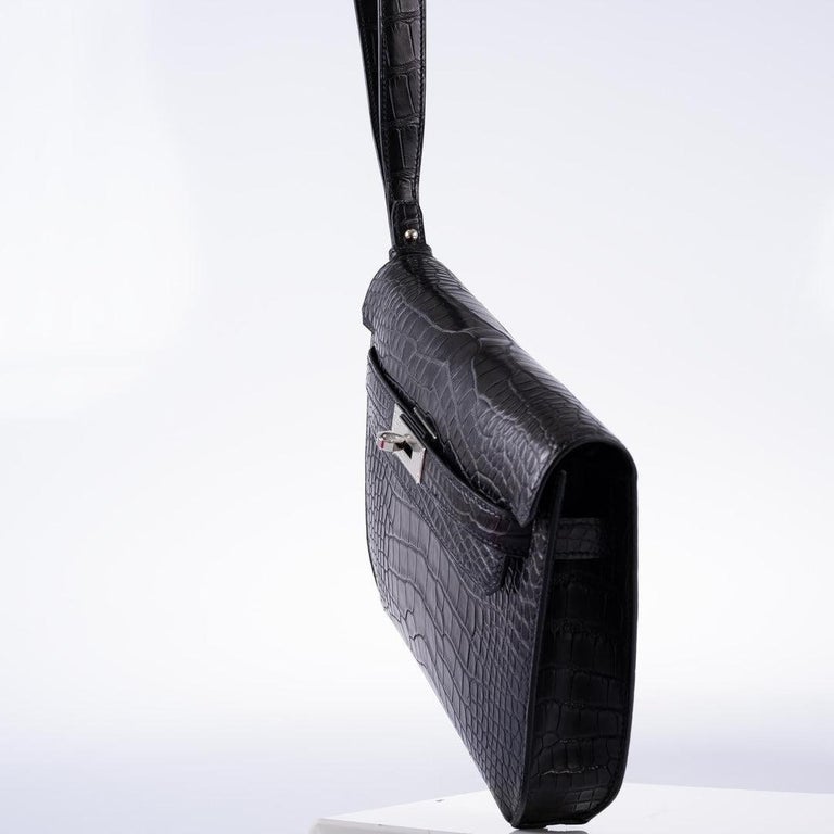Hermès Kelly Depeches 25 Pochette Black Matte Alligator Palladium Hard