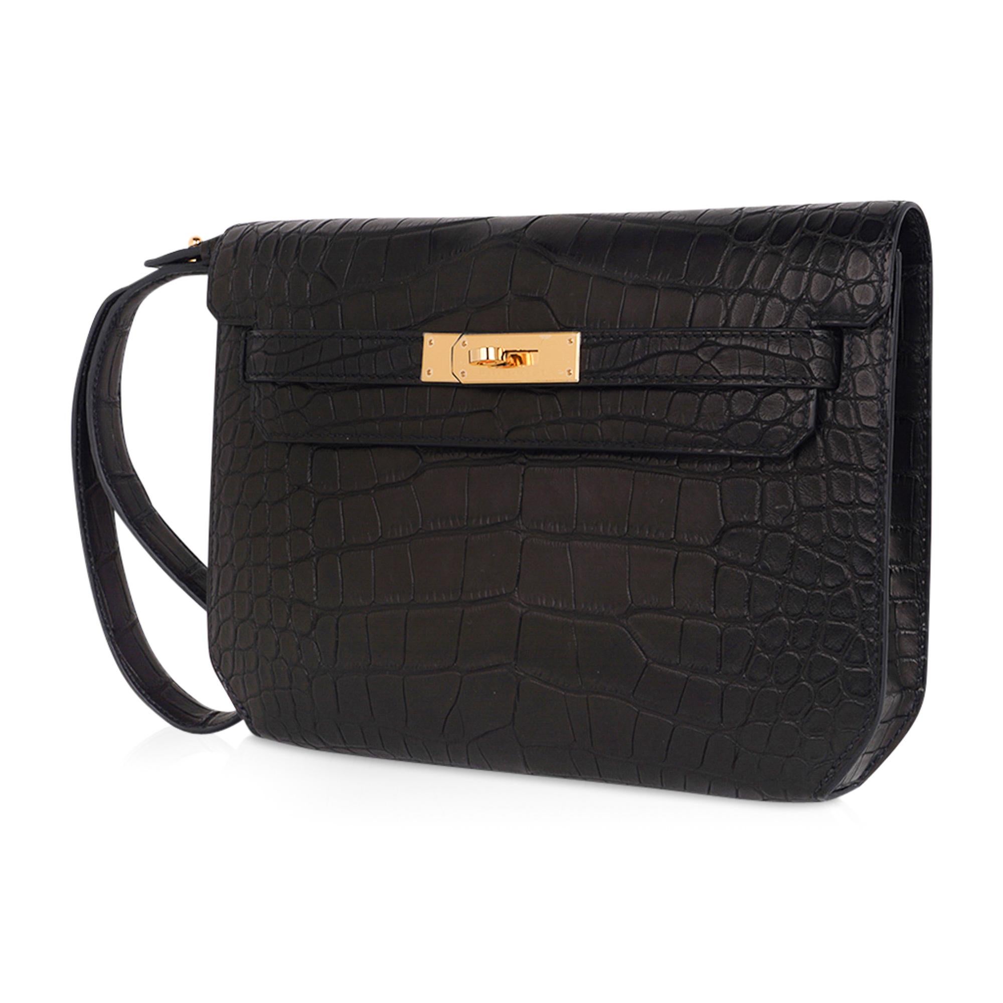 Hermes Kelly Depeches 25 Pouch Black Matte Alligator Gold Hardware New In New Condition In Miami, FL
