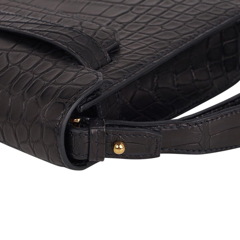 Hermès Black Evergrain And Matte Alligator Touch Kelly Depeches Pouch 25  Gold Hardware, 2021 Available For Immediate Sale At Sotheby's
