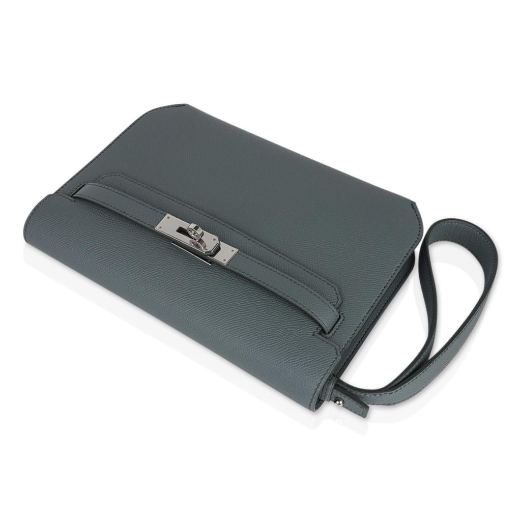 Hermès Kelly Depeches 25 Pochette vert amande Epsom avec finitions en palladium:: état neuf 1