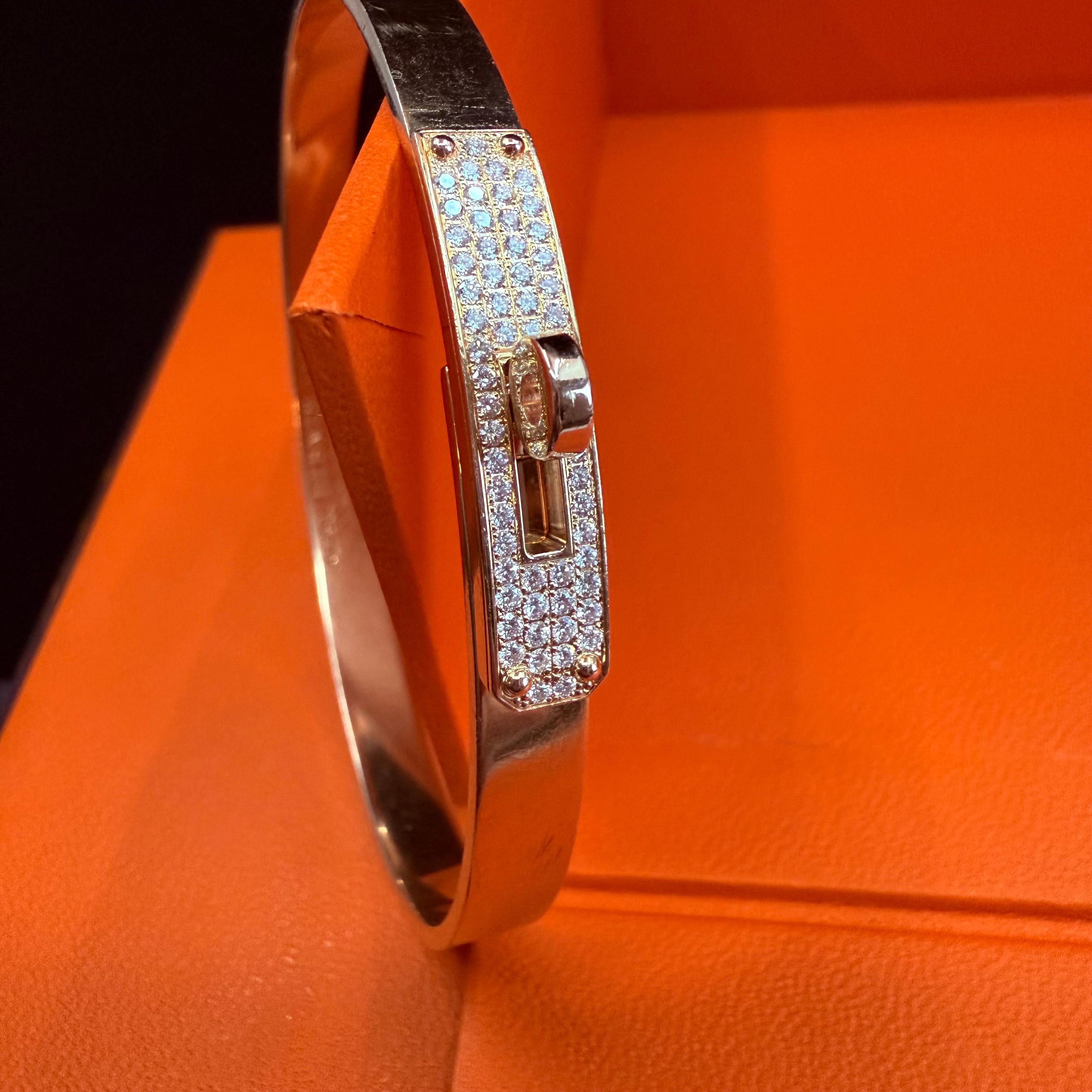 Brilliant Cut Hermes Kelly Diamond And Yellow Gold Bracelet