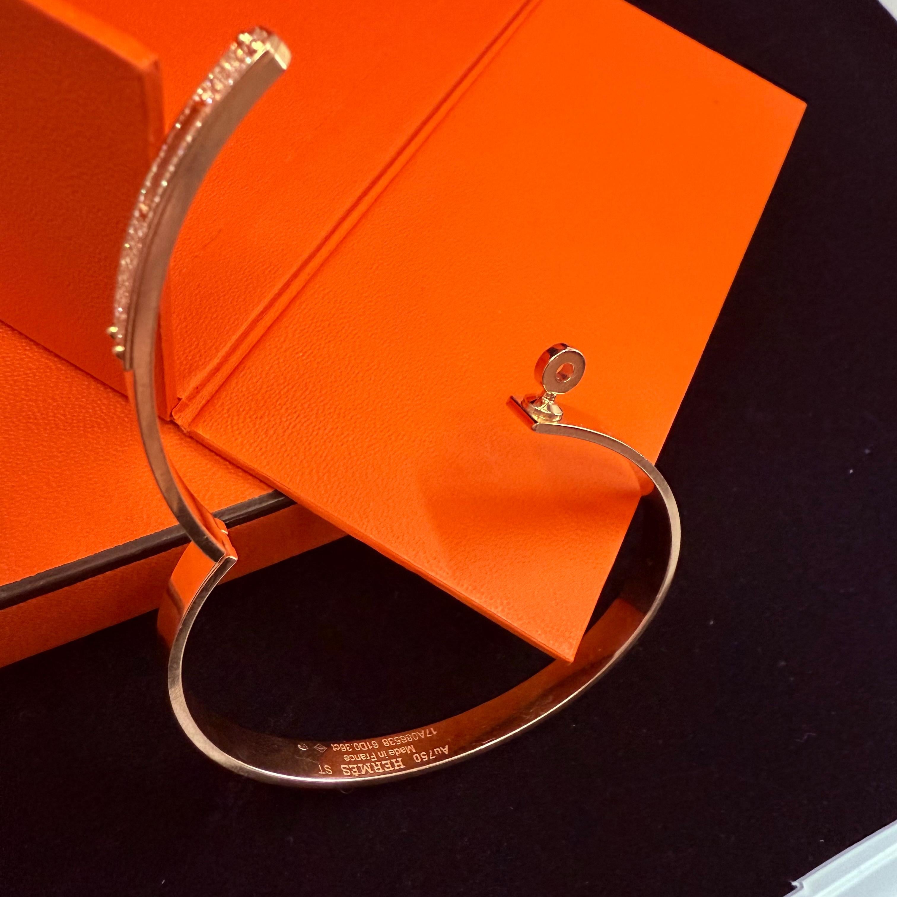 Hermes Kelly Diamond And Yellow Gold Bracelet In Good Condition In Beverly Hills, CA