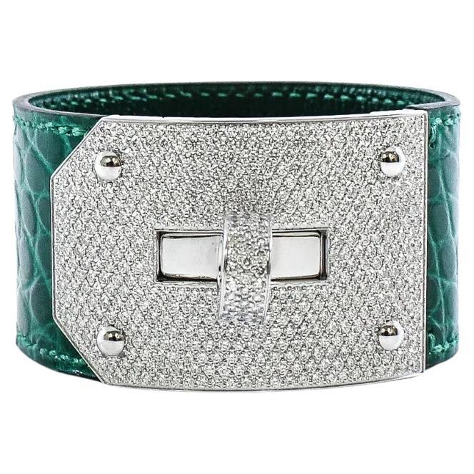 Hermes Kelly Dog Bracelet in Emerald Crocodile White Gold Diamond Hardware For Sale