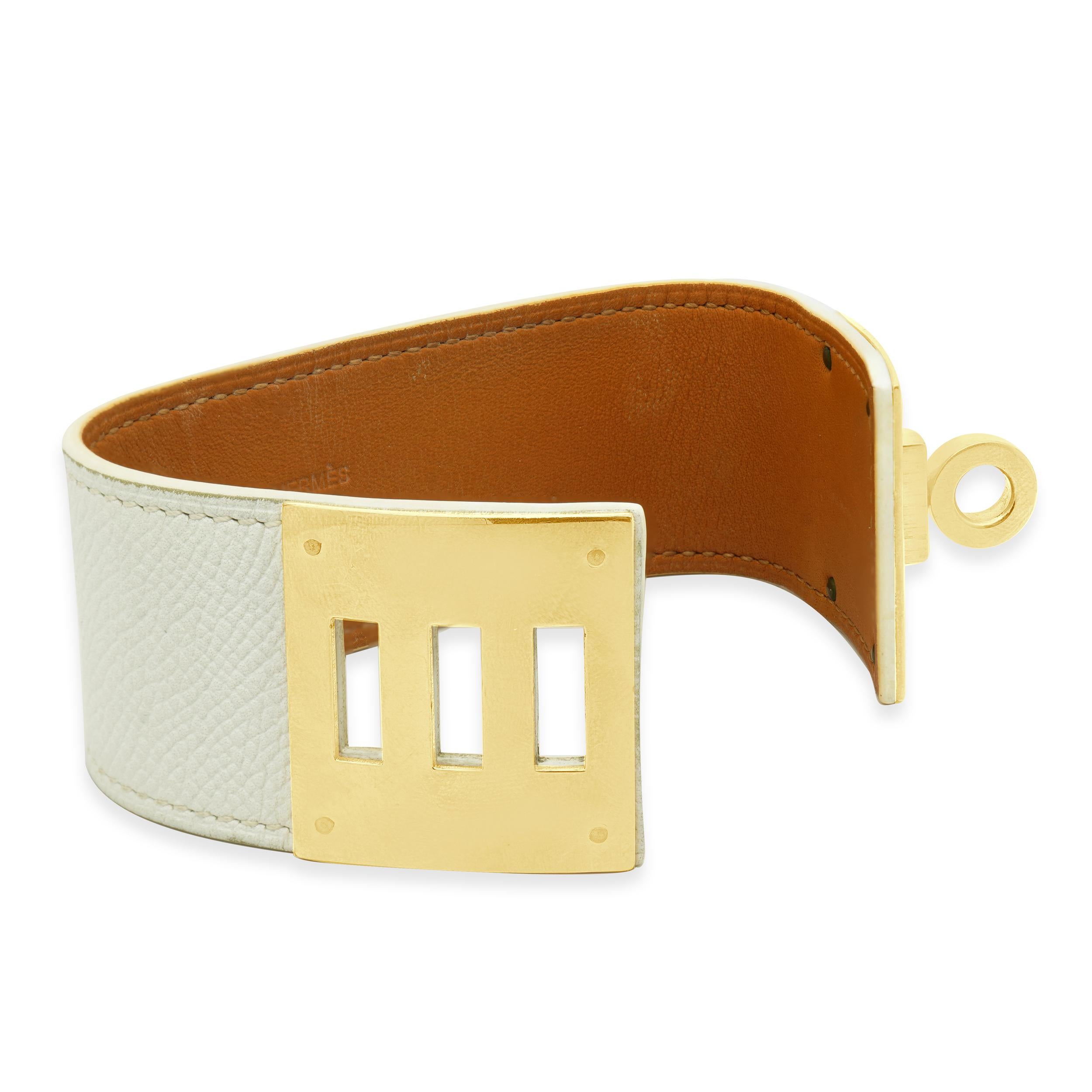 Hermes Kelly Perro Pulsera c/ Correa cuero blanco en Excelente estado para la venta en Scottsdale, AZ