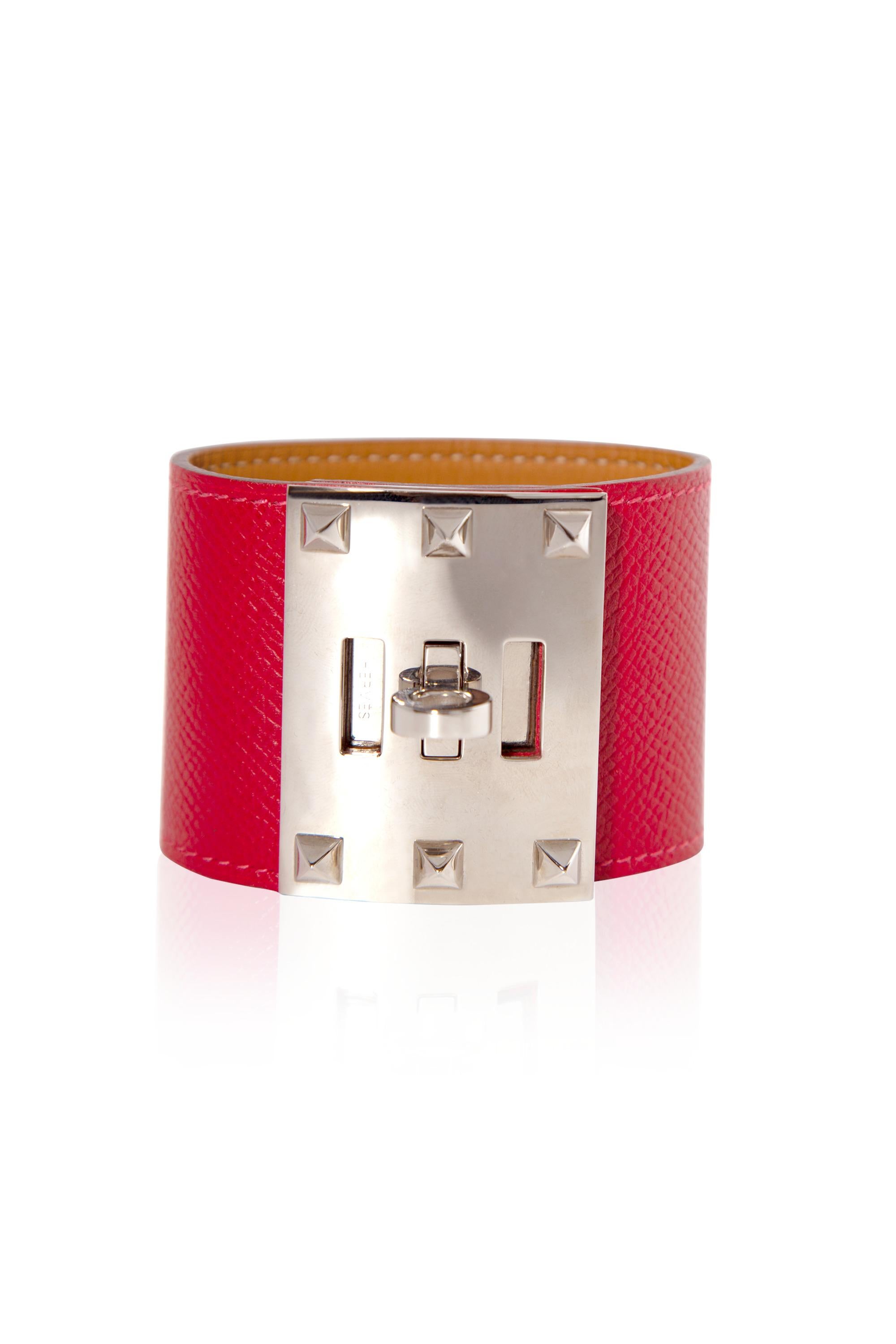 Hermès Kelly Dog Extreme Bracelet in Red Epsom PHW In Excellent Condition For Sale In London, GB