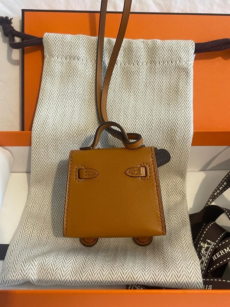 HERMES Kelly Doll Charm Natural Sable Butler, mushroom, Havana and noir In New Condition In London, England