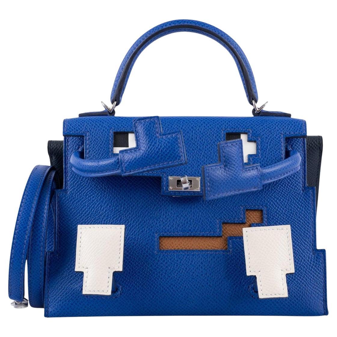 Hermès Kelly 28 Blue Leather Handbag (Pre-Owned)