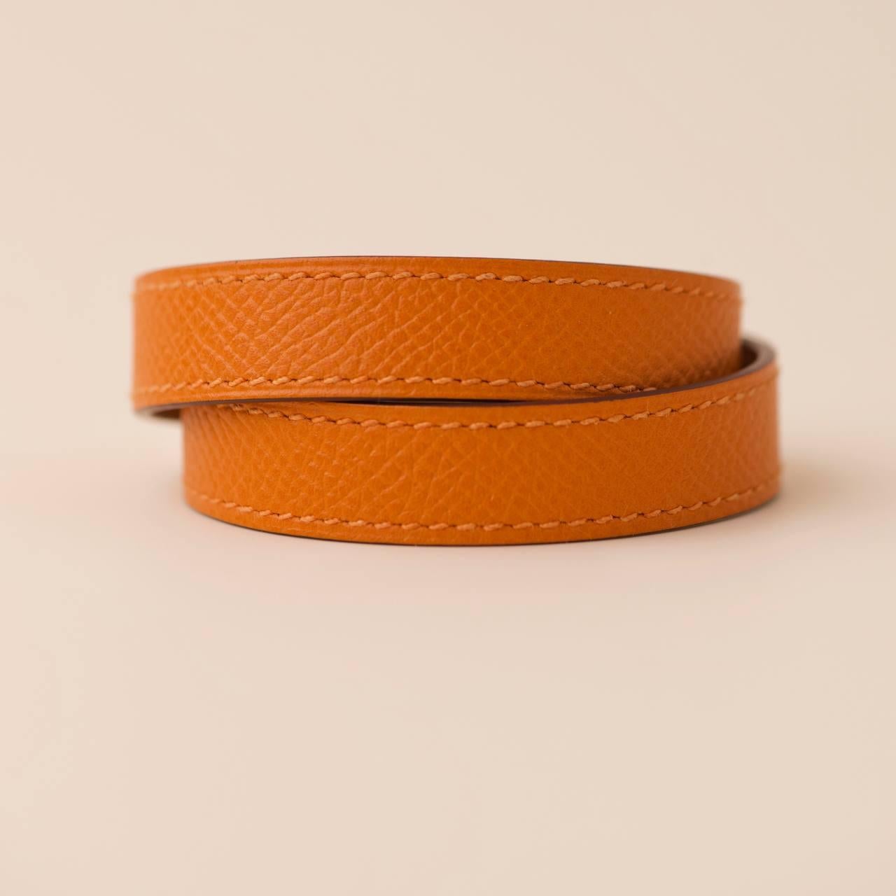 Hermès Kelly Double Tour Orange Leather Gold Hardware Bracelet T2 In Excellent Condition In Banbury, GB