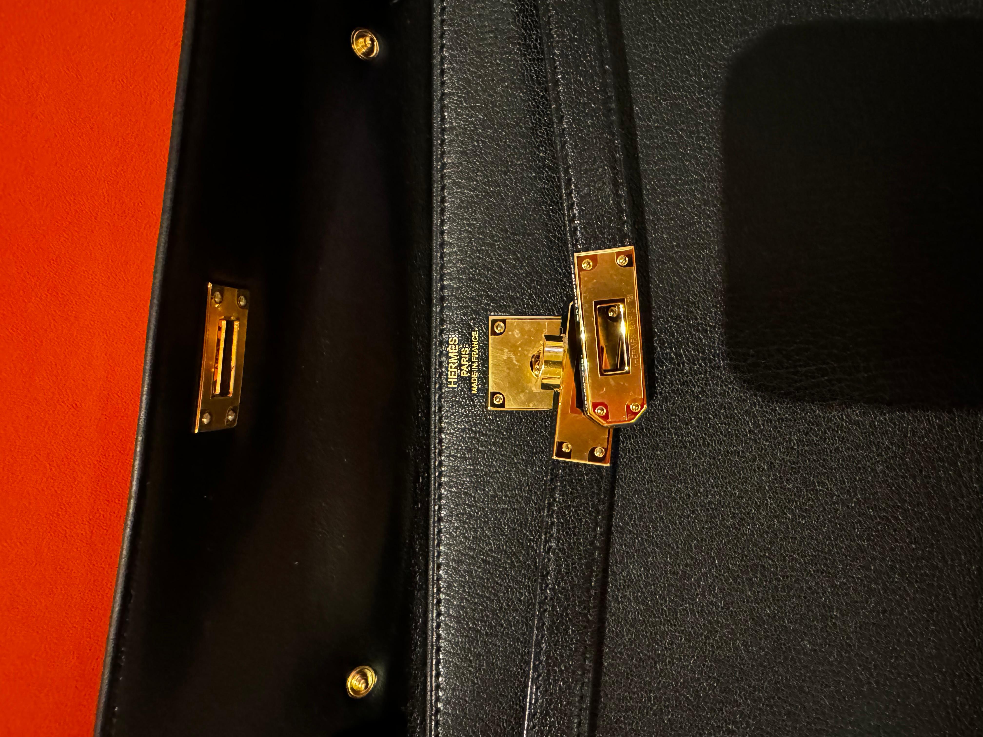 Hermès Kelly Elan Black Chèvre Gold Hardware bag In New Condition For Sale In London, England