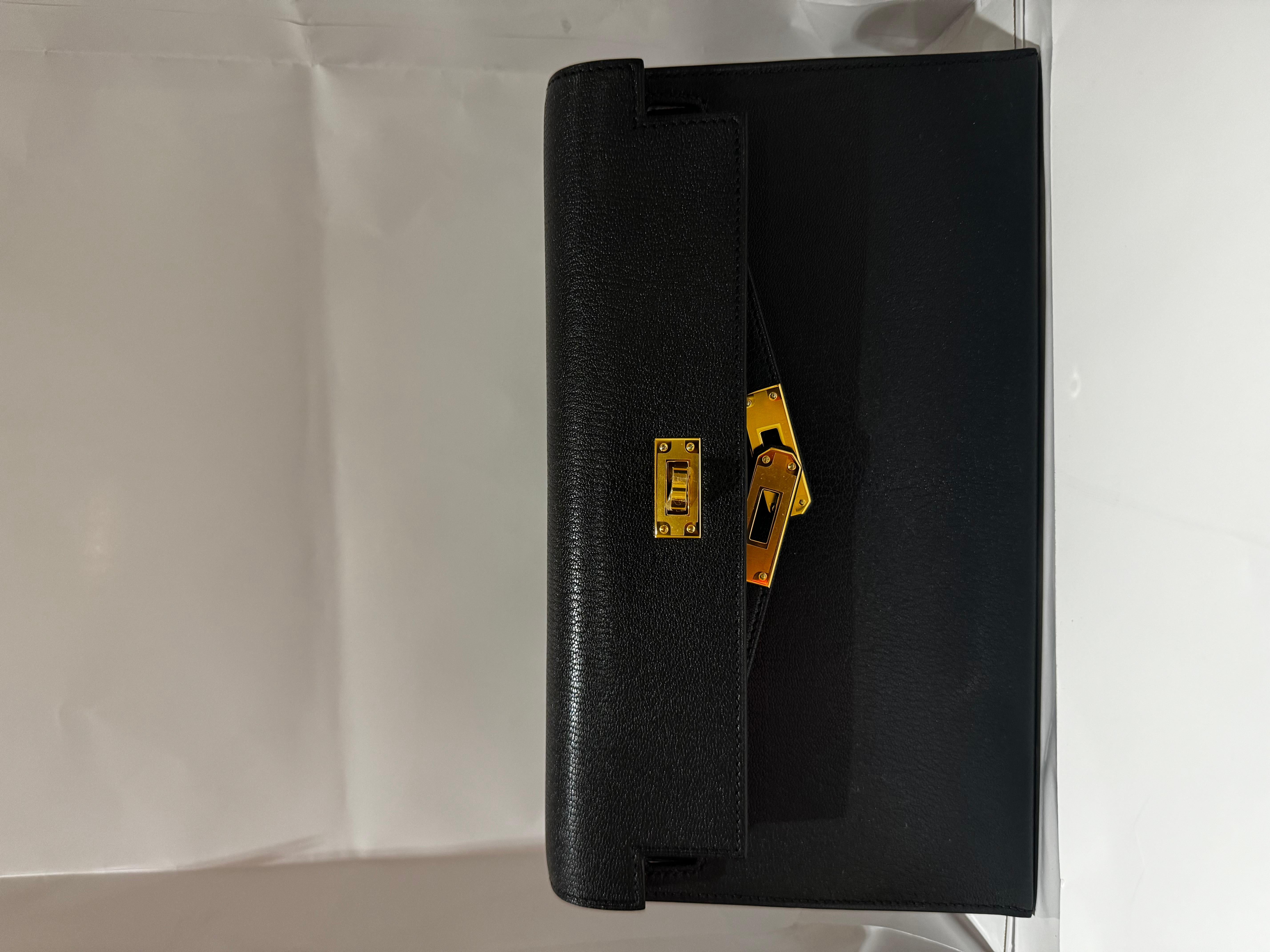 Hermès Kelly Elan Black Chèvre Gold Hardware bag For Sale 1