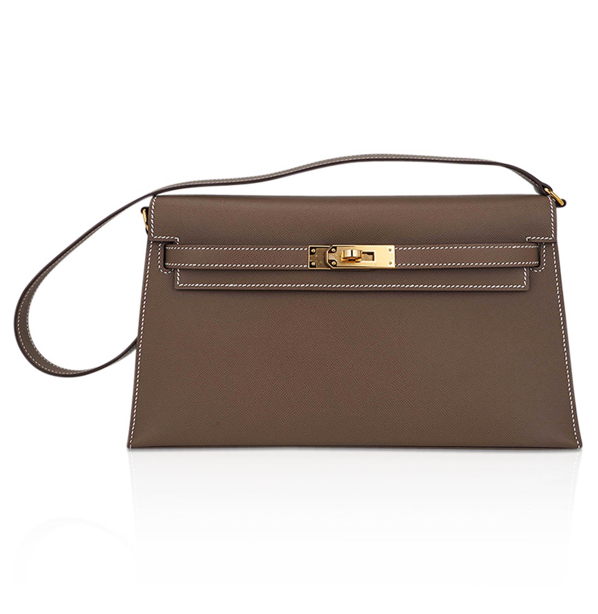 Brown Hermes Kelly Elan Etoupe Veau Madame Leather with Gold Hardware For Sale