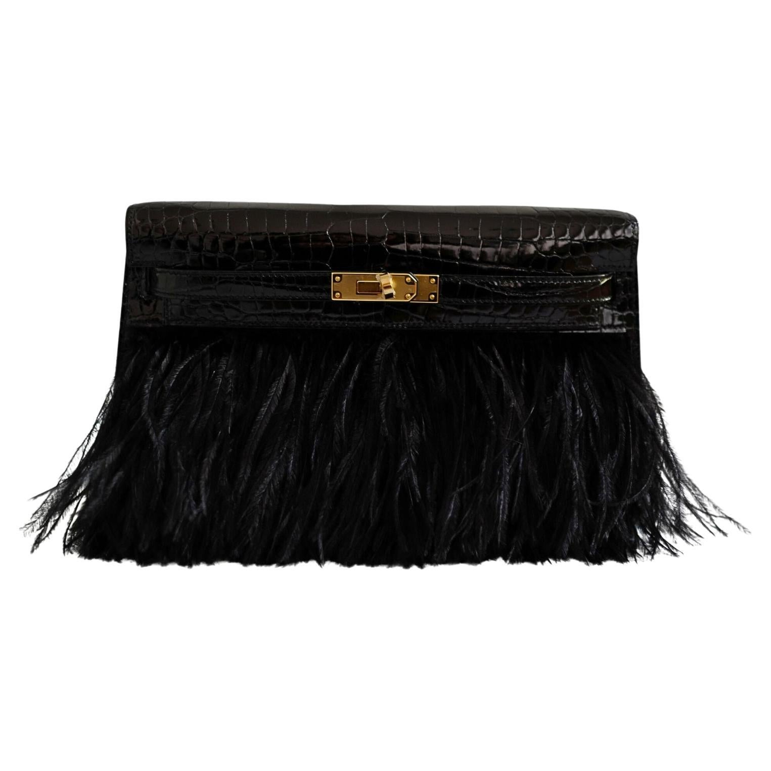 Hermès Kelly Elan Folie Clutch Black Porosus Crocodile 
Feather Noir with Gold For Sale