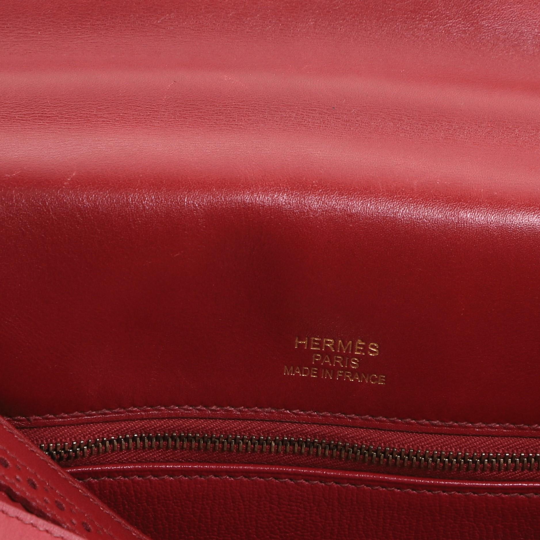 Hermes Kelly Ghillies Handbag Rubis Tadelakt with Gold Hardware 35 In Good Condition In NY, NY