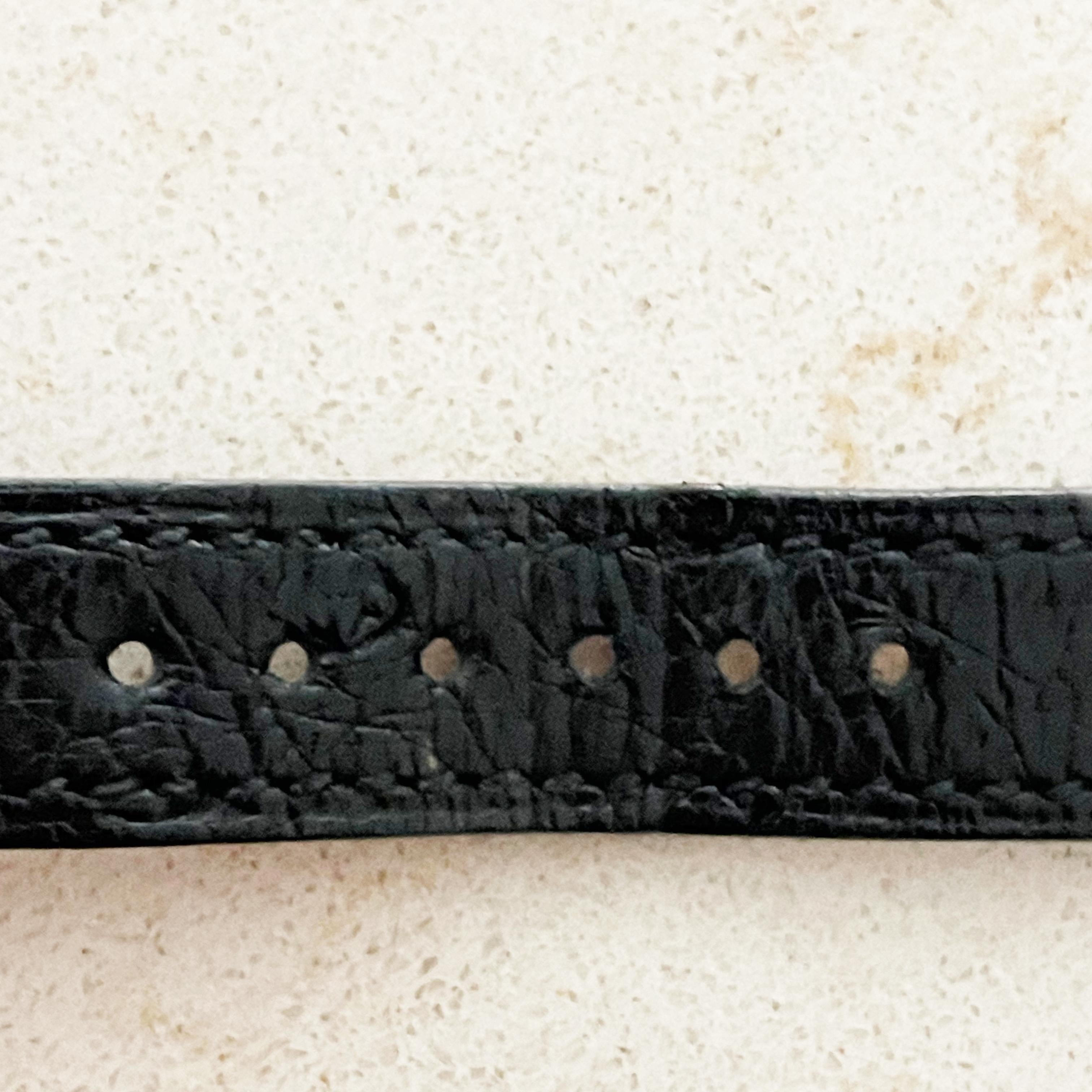 Montre Hermes Kelly Cadena Lock en or avec bracelet en cuir Mysore Chèvre noir 1990 en vente 10