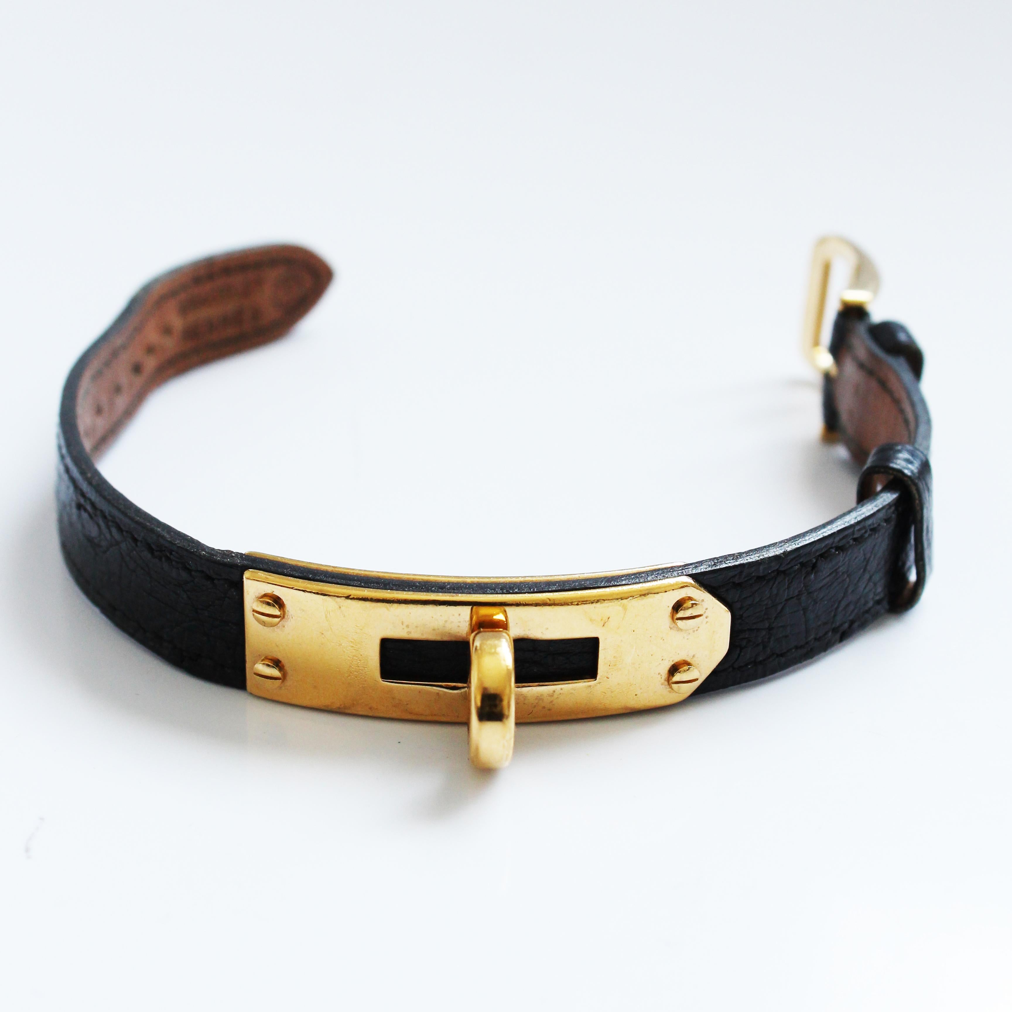Montre Hermes Kelly Cadena Lock en or avec bracelet en cuir Mysore Chèvre noir 1990 en vente 1