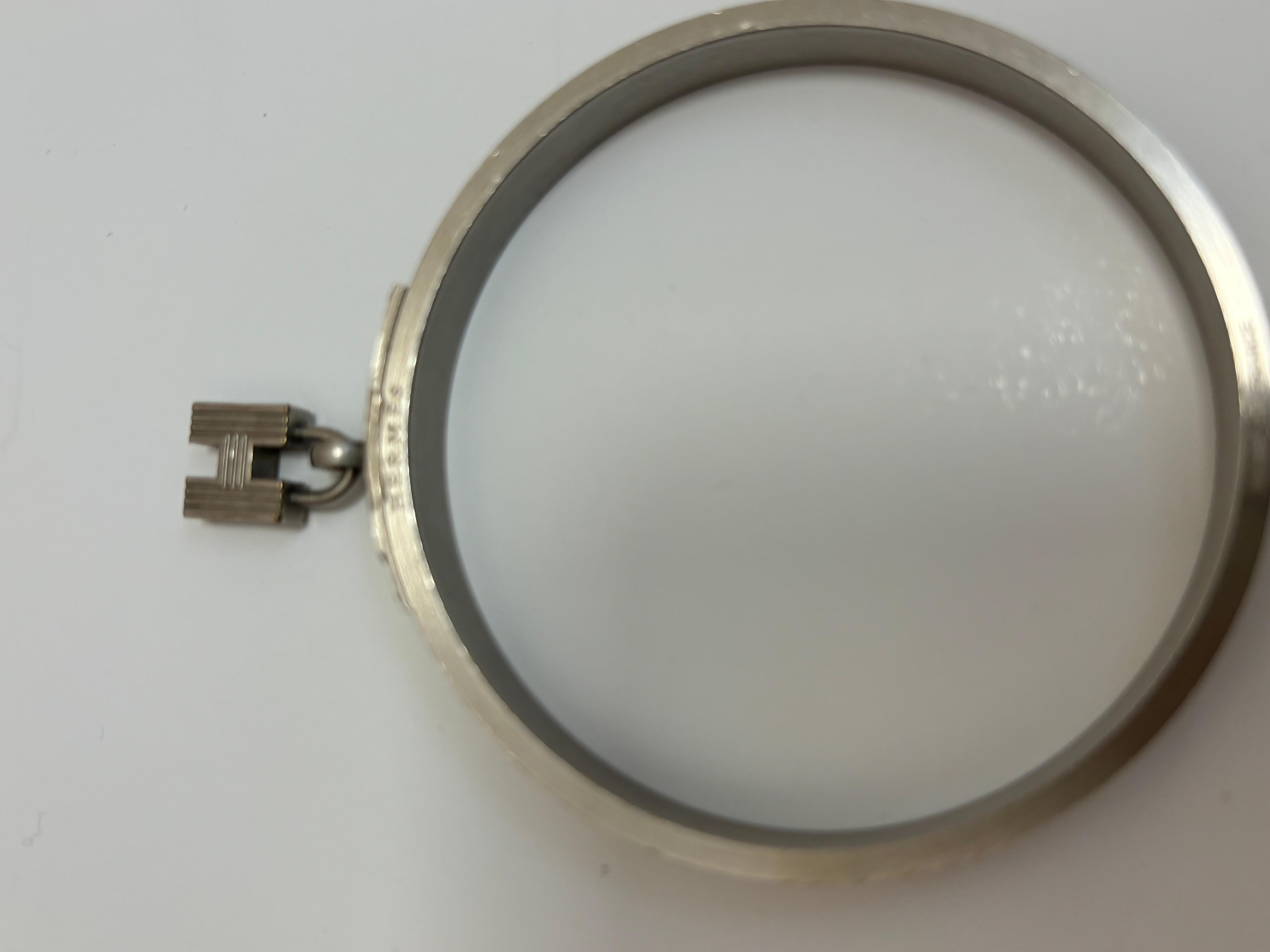 Hermes Kelly H. Bangle in Palladio e pelle di lucertola arancione con scatola in vendita 1