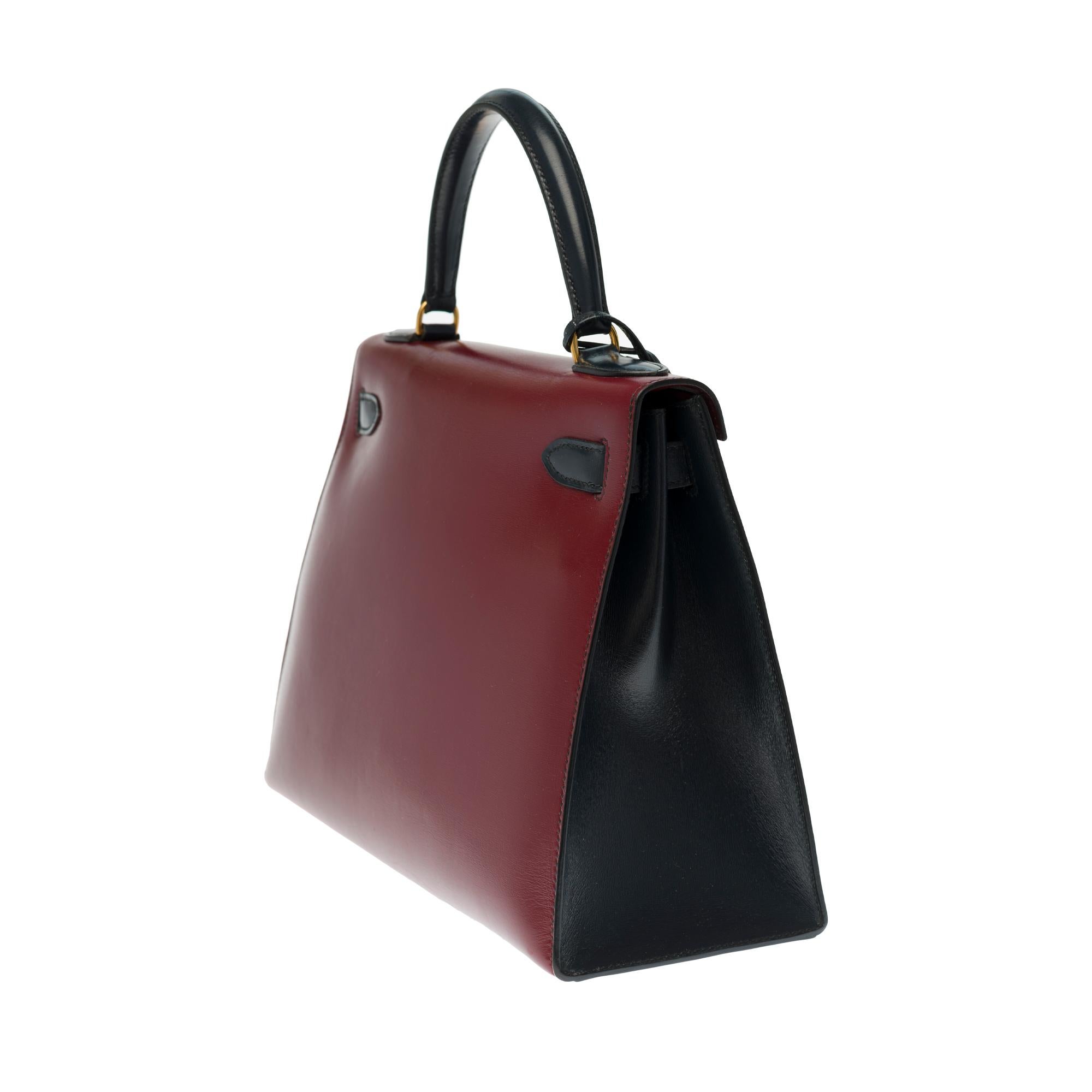 Hermes Kelly Handtasche 28 cm Tricolor in Box Kalb Umhängetasche mit Gold Hardware im Zustand „Gut“ in Paris, IDF
