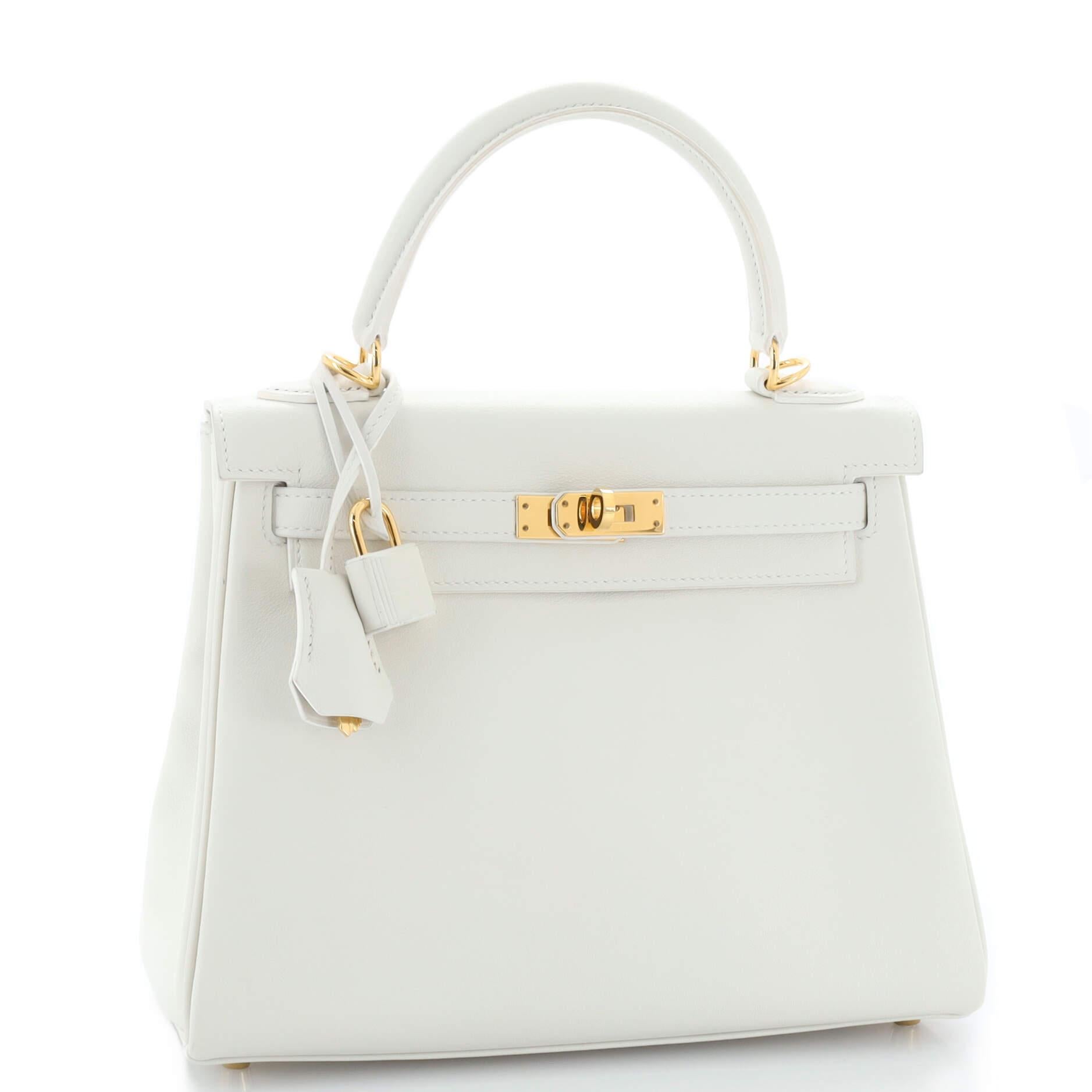 Hermes Kelly Handbag Blanc Swift with Gold Hardware 25 In Fair Condition In NY, NY