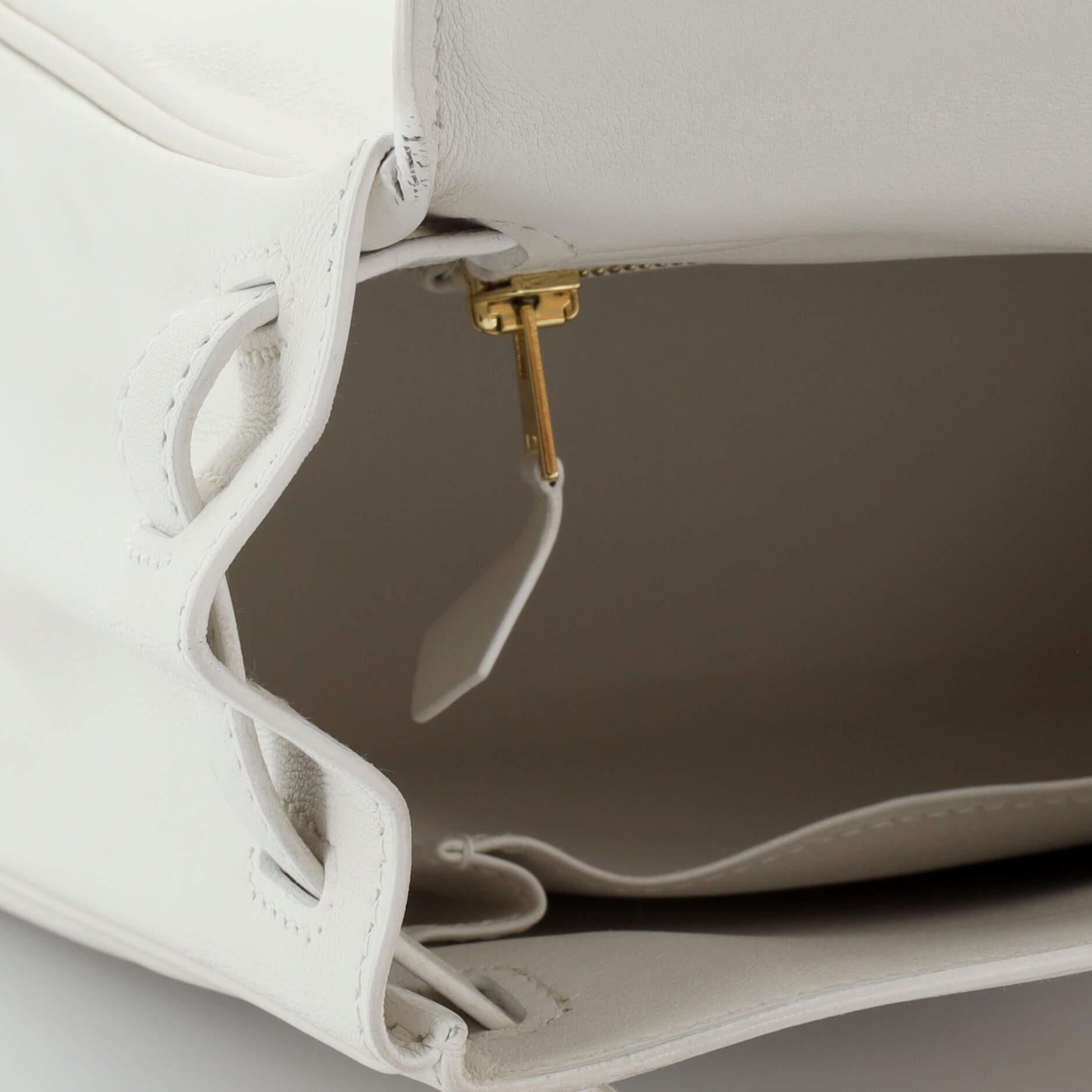 Hermes Kelly Handbag Blanc Swift with Gold Hardware 25 5
