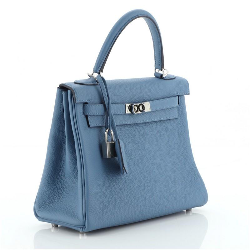 Hermes Kelly Handtasche Bleu Azur Togo mit Palladium Hardware 25 (Blau)