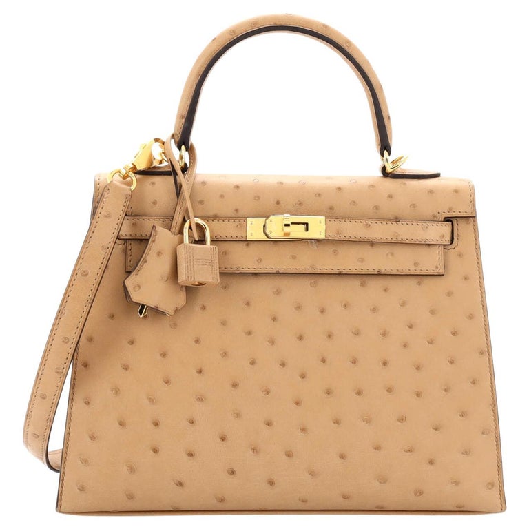 Hermes Kelly Handbag Brown Ostrich with Gold Hardware 25 For Sale at 1stDibs